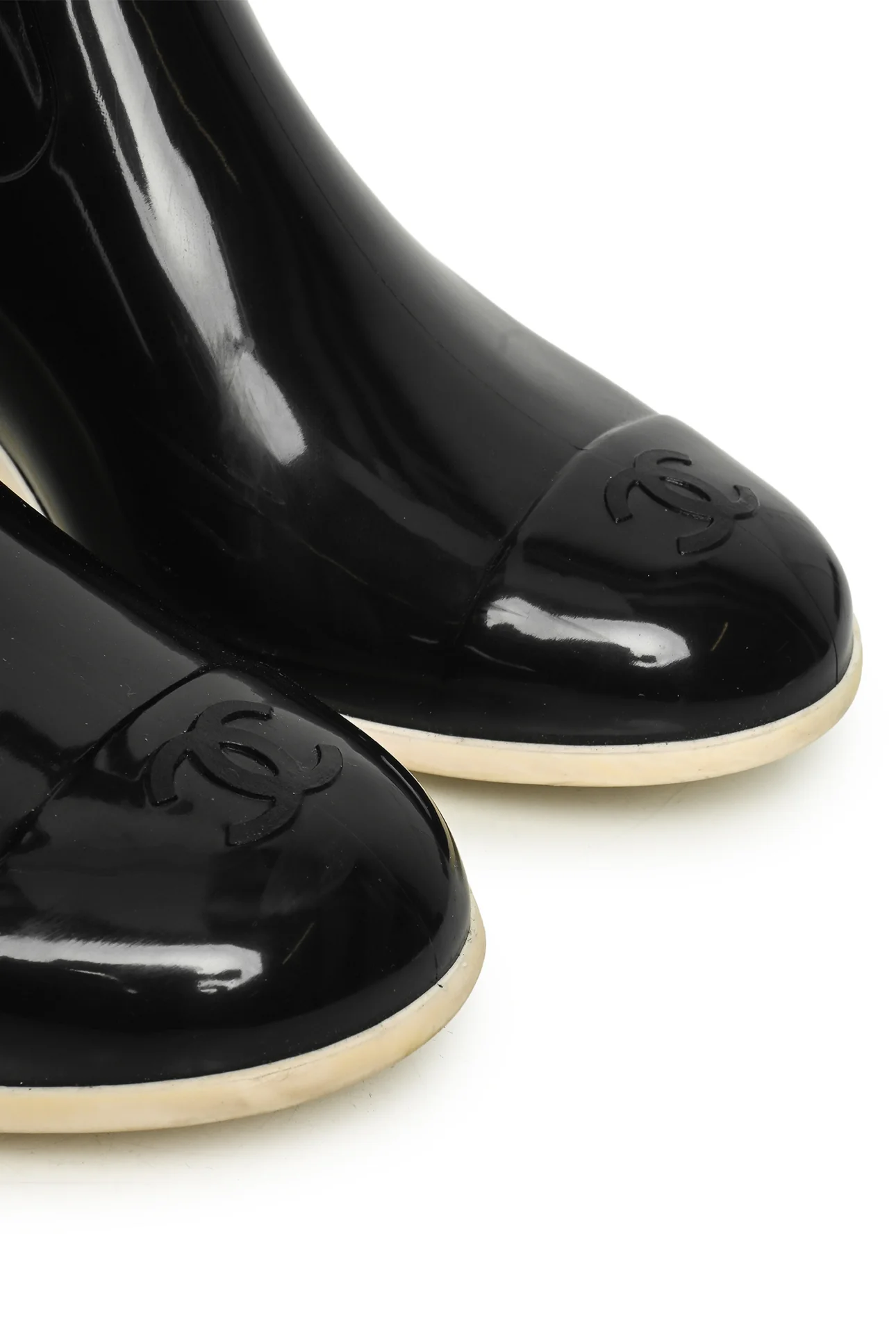 Chanel Size 38 Camelia Rain Boots - Image 5