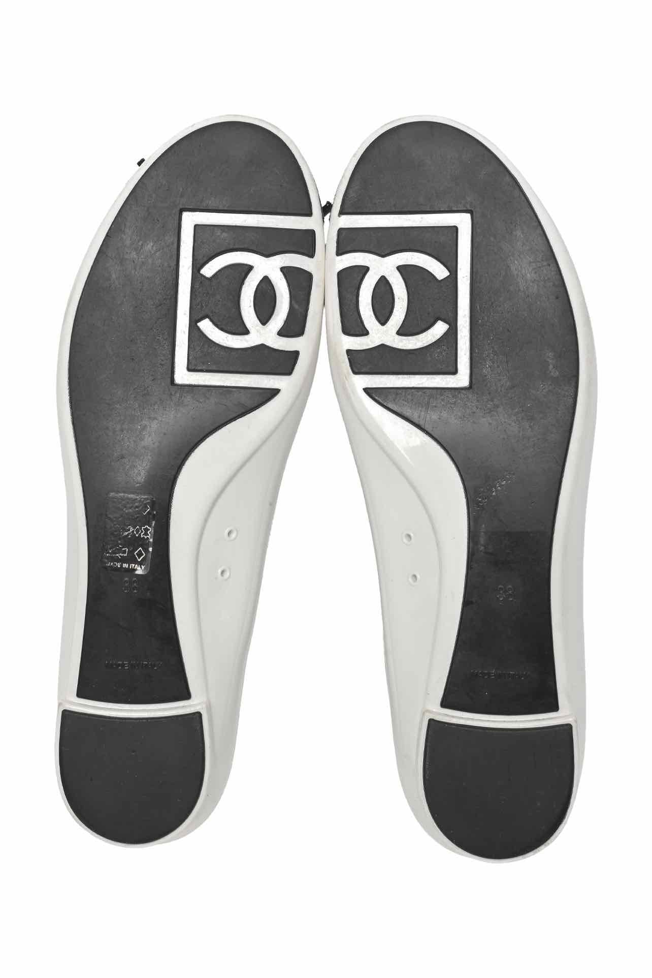 Chanel Size 38 Rubber & Leather CC Cap Ballet Flats - Image 7