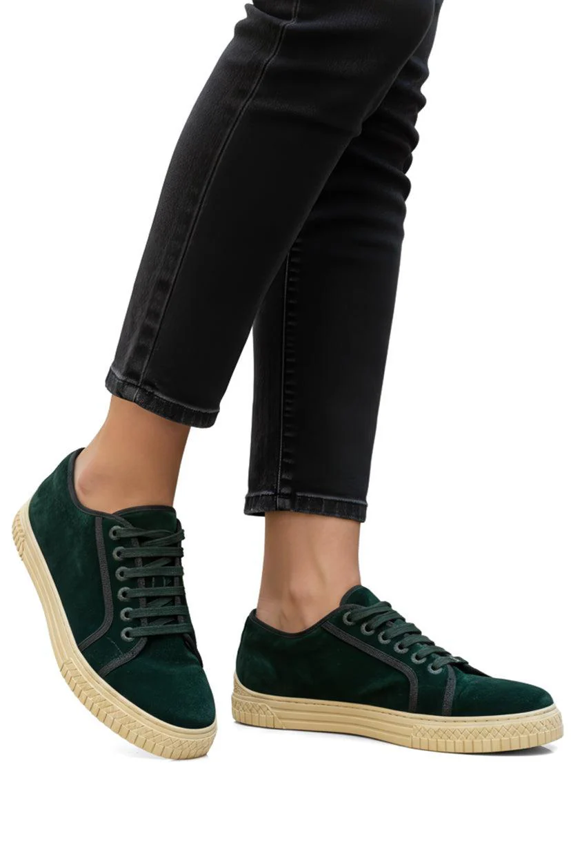 Chanel Size 39 Interlocking Logo Velvet Sneakers - Image 5