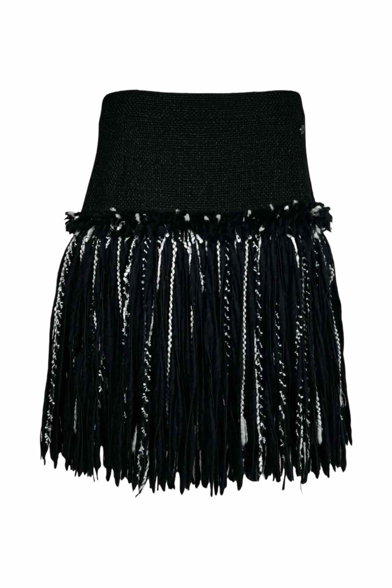 Chanel Size 46 Skirt - Image 2