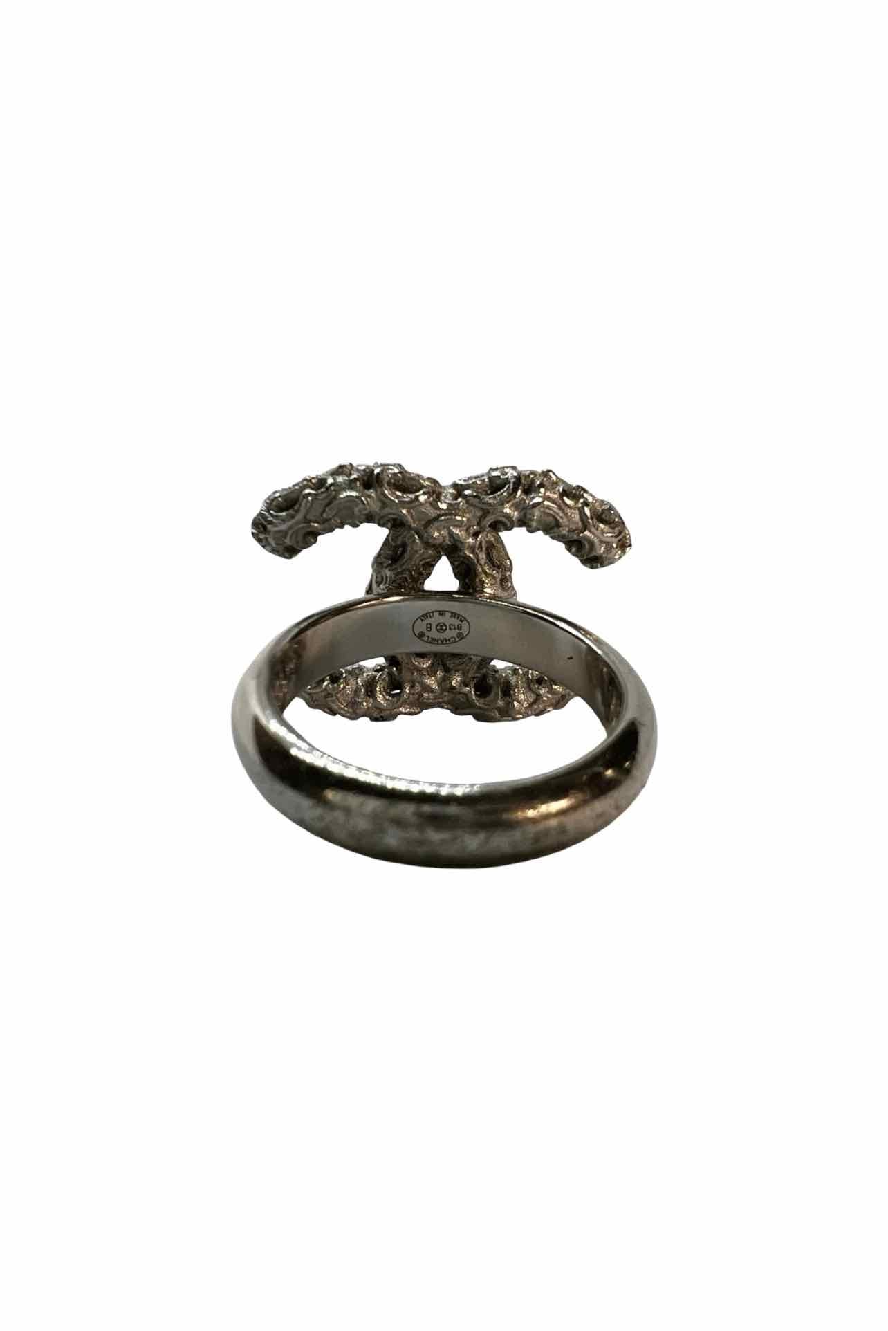 Chanel Size 6 Interlocking CC Logo Ring - Image 2