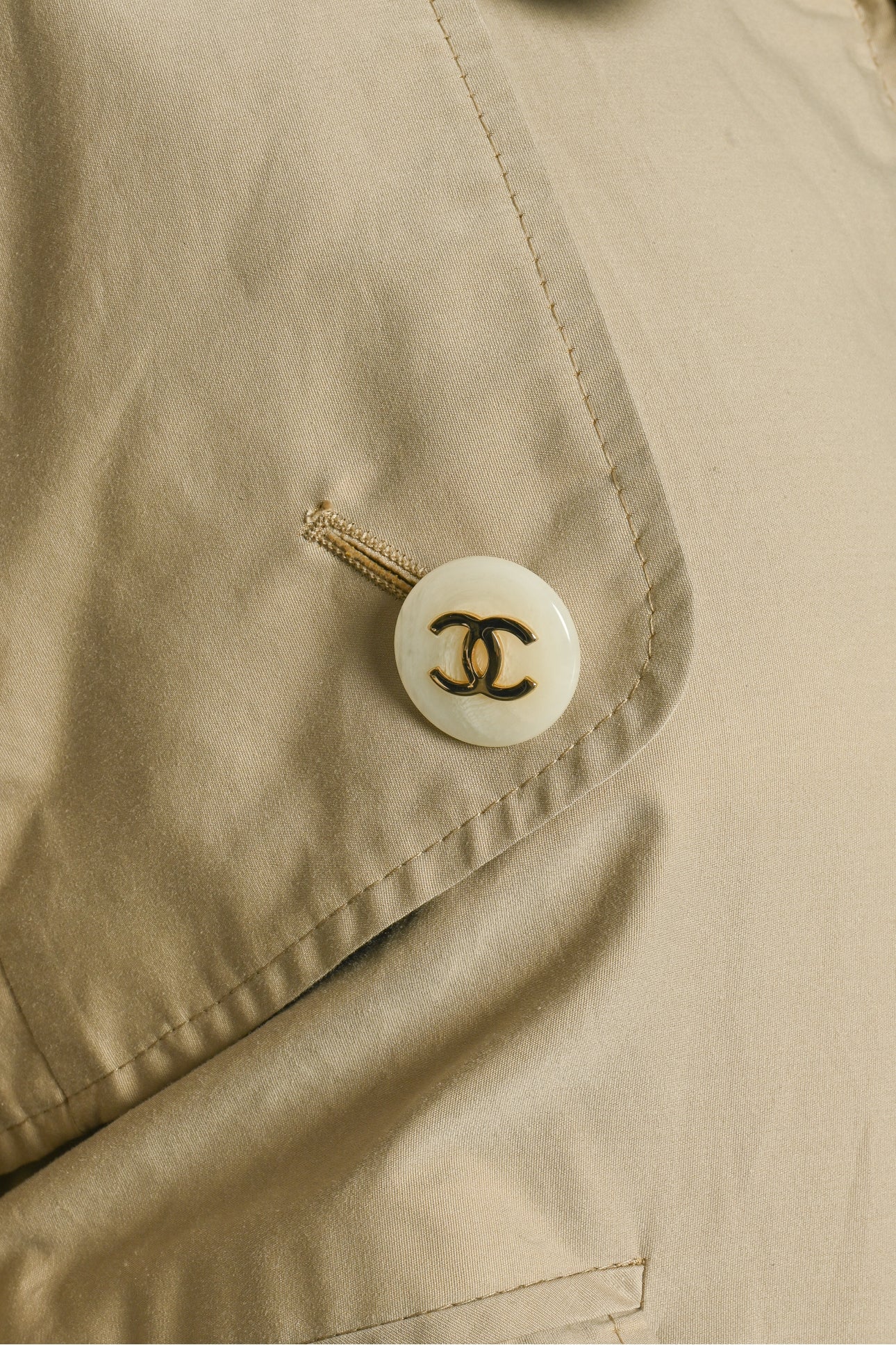 Chanel Size XL Trench Coat - Image 4