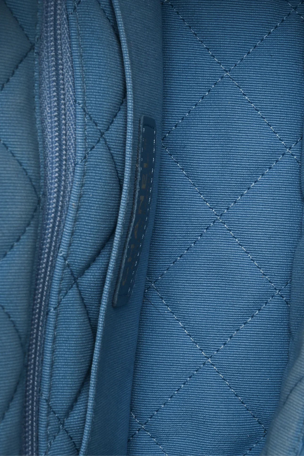 Chanel Small Dolce Raffia Flap Bag - Image 8