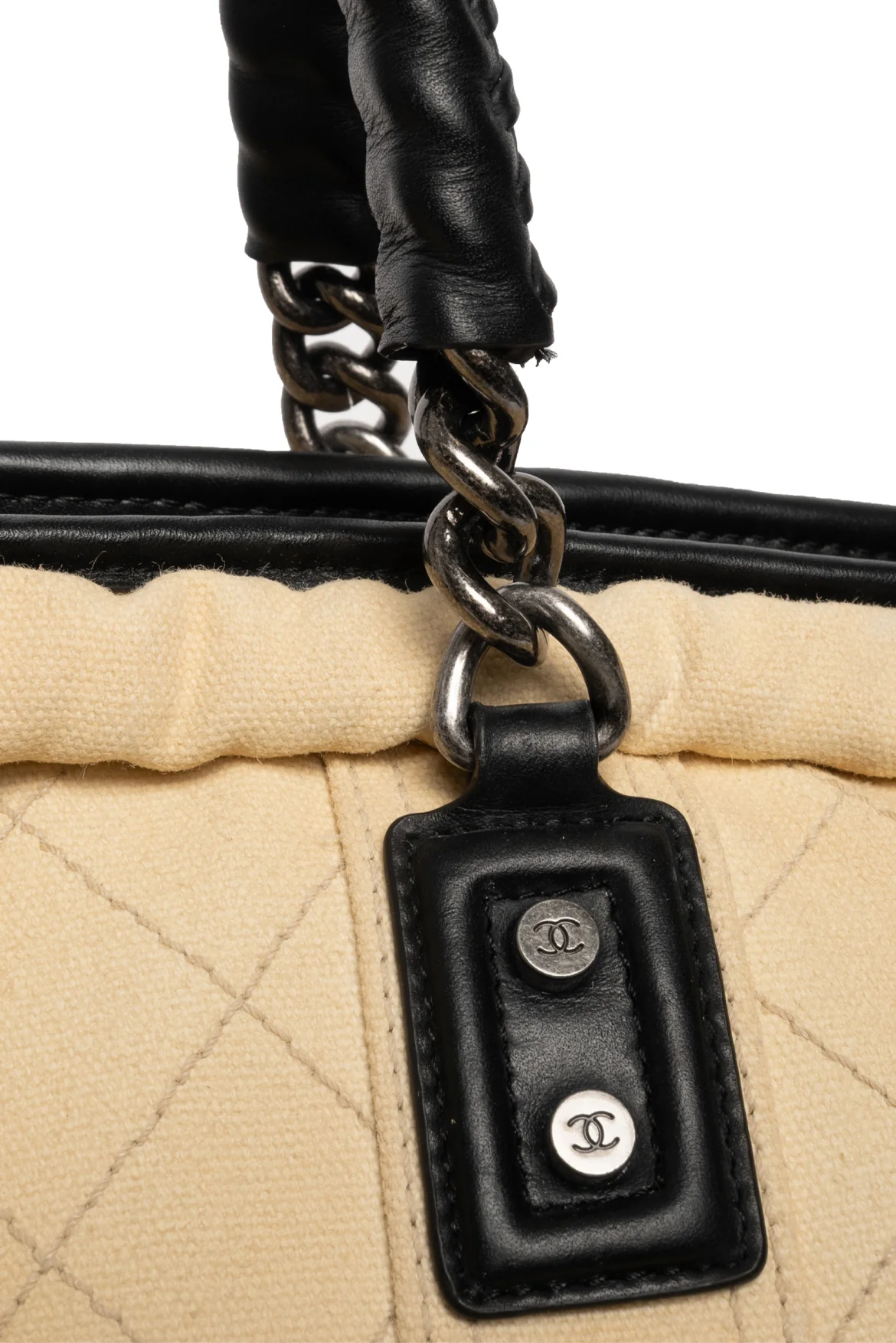 Chanel Street Style Travel Bag - Image 4