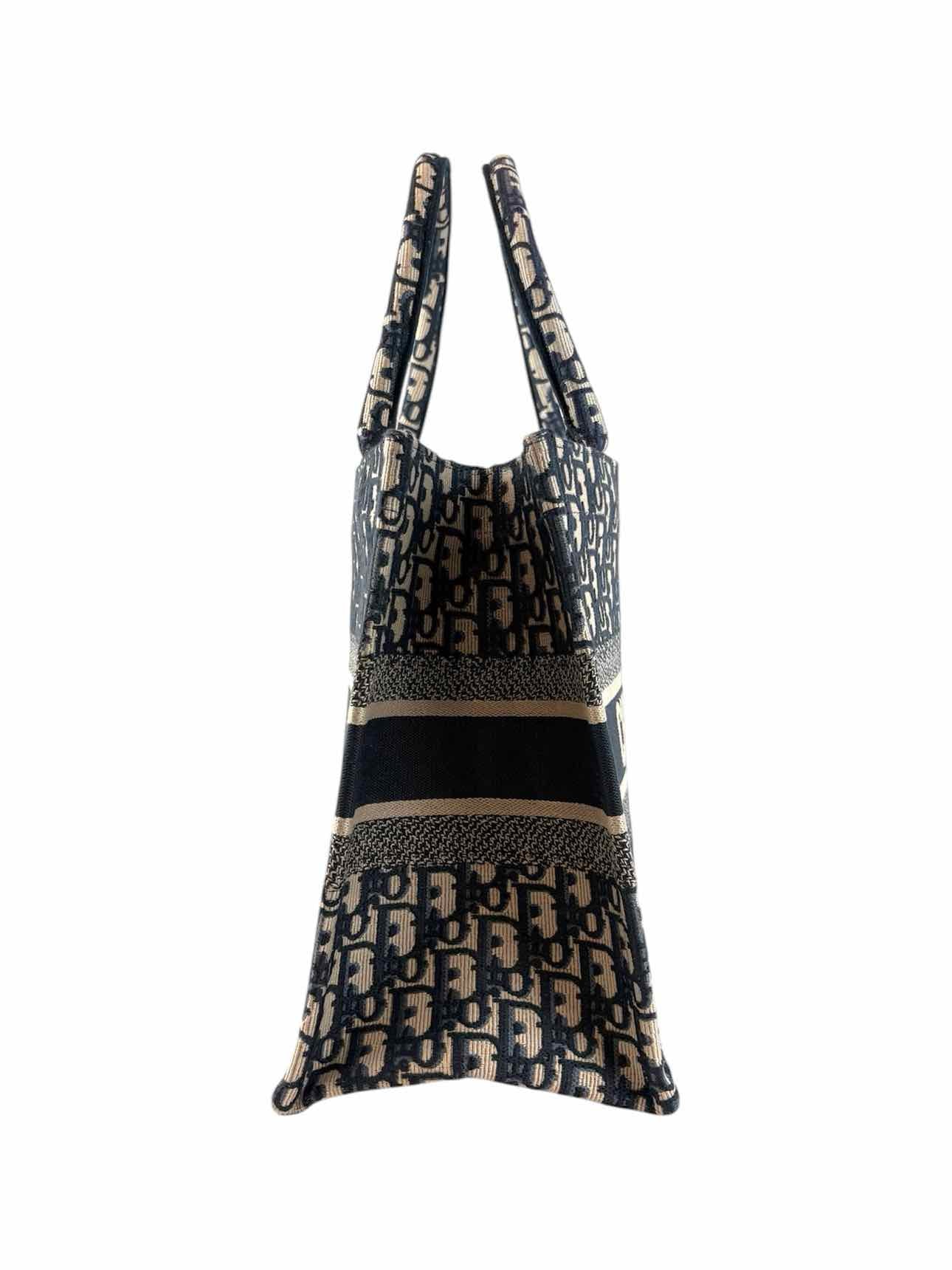 Christian Dior Medium Dior Book Tote - Image 4