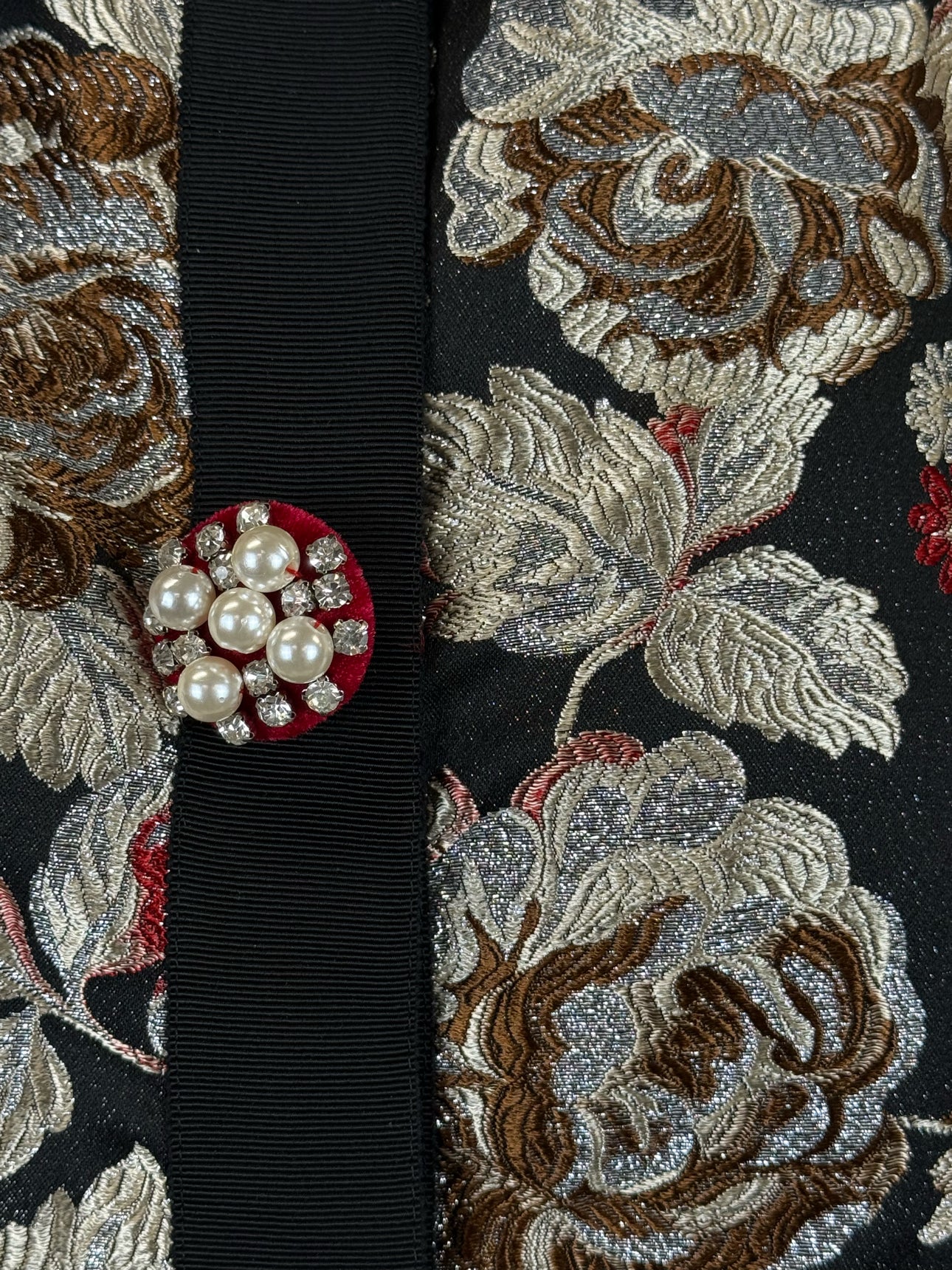D. Exterior Size 44 Jacquard Roses Jacket - Image 3
