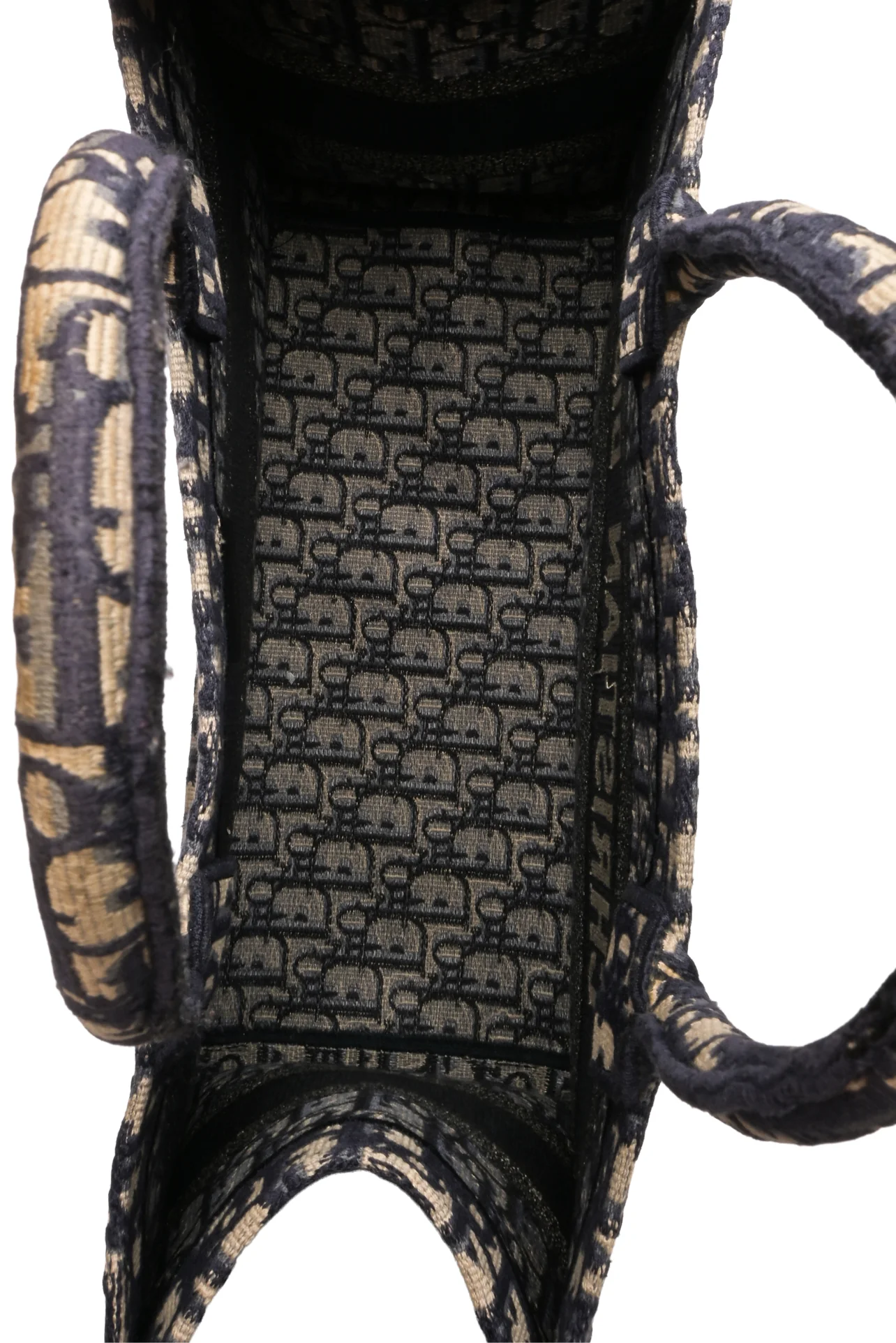 Dior 2020 Oblique Embroidery Medium Book Tote - Image 6