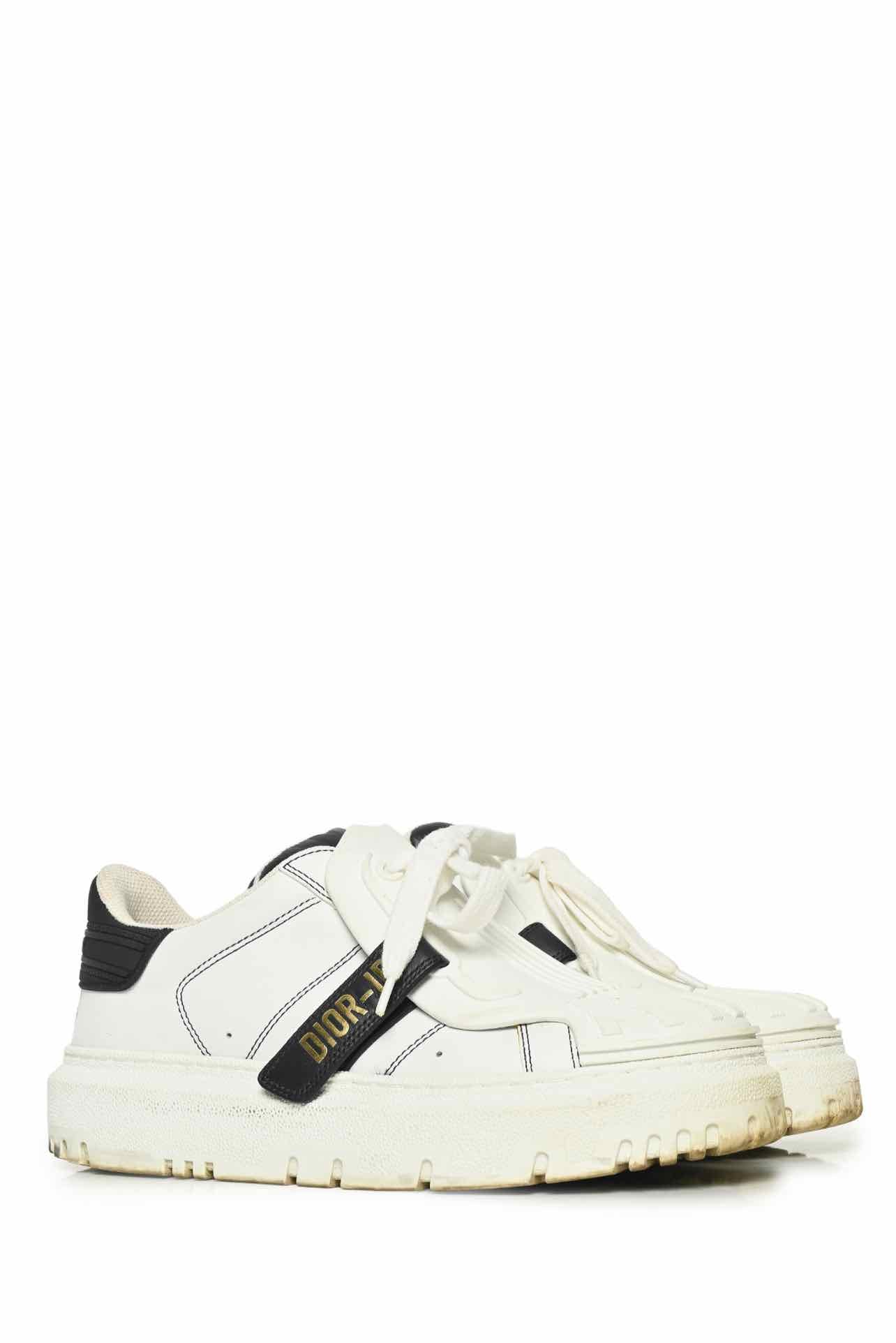 Dior Size 35 ID Sneaker - Image 2