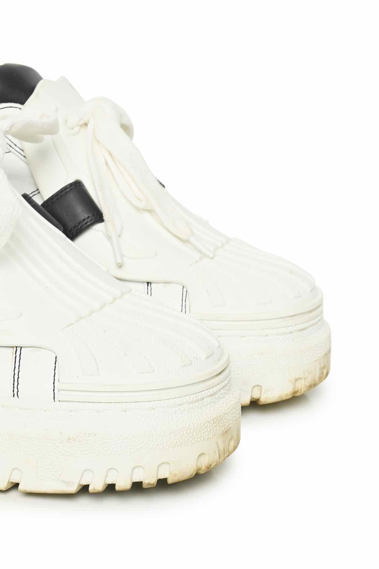 Dior Size 35 ID Sneaker - Image 5