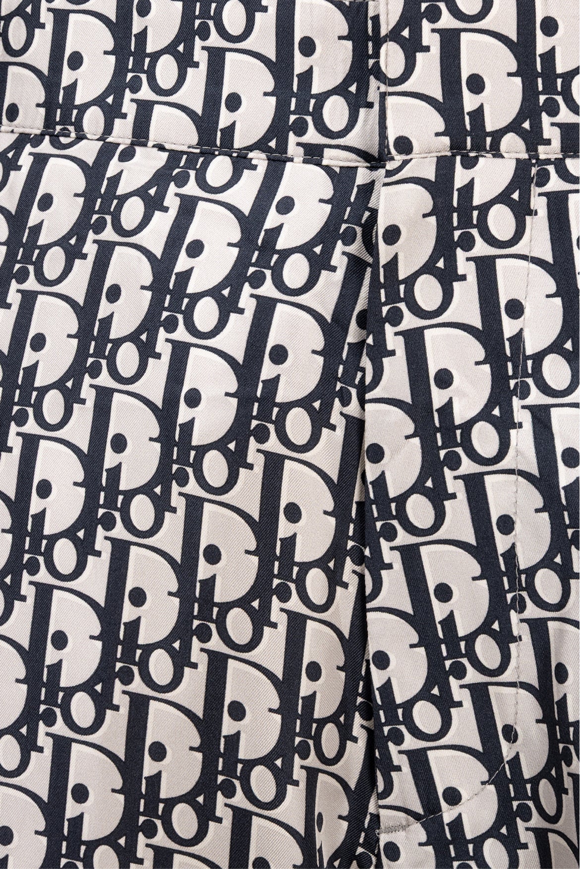 Dior Size S Oblique Monogram Silk Bermuda Shorts - Image 3