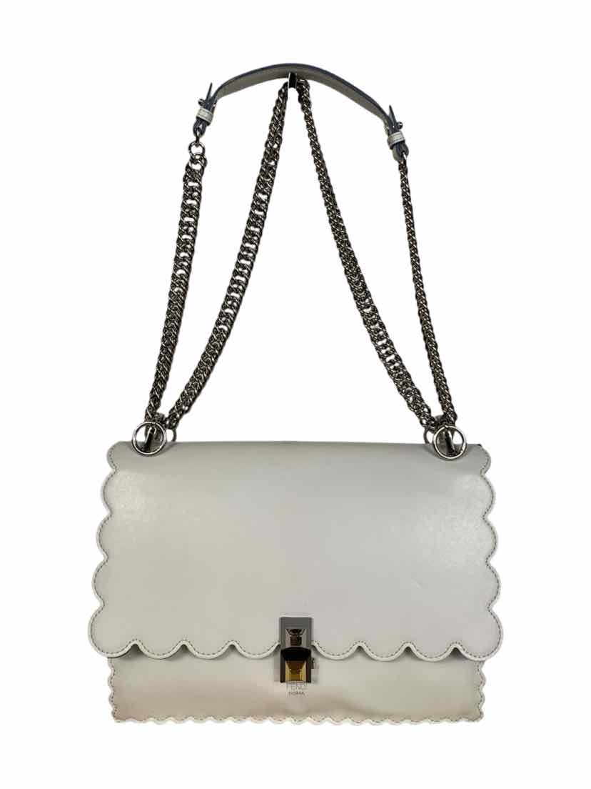 Fendi Medium Kan I Scalloped Shoulder Bag - Image 6