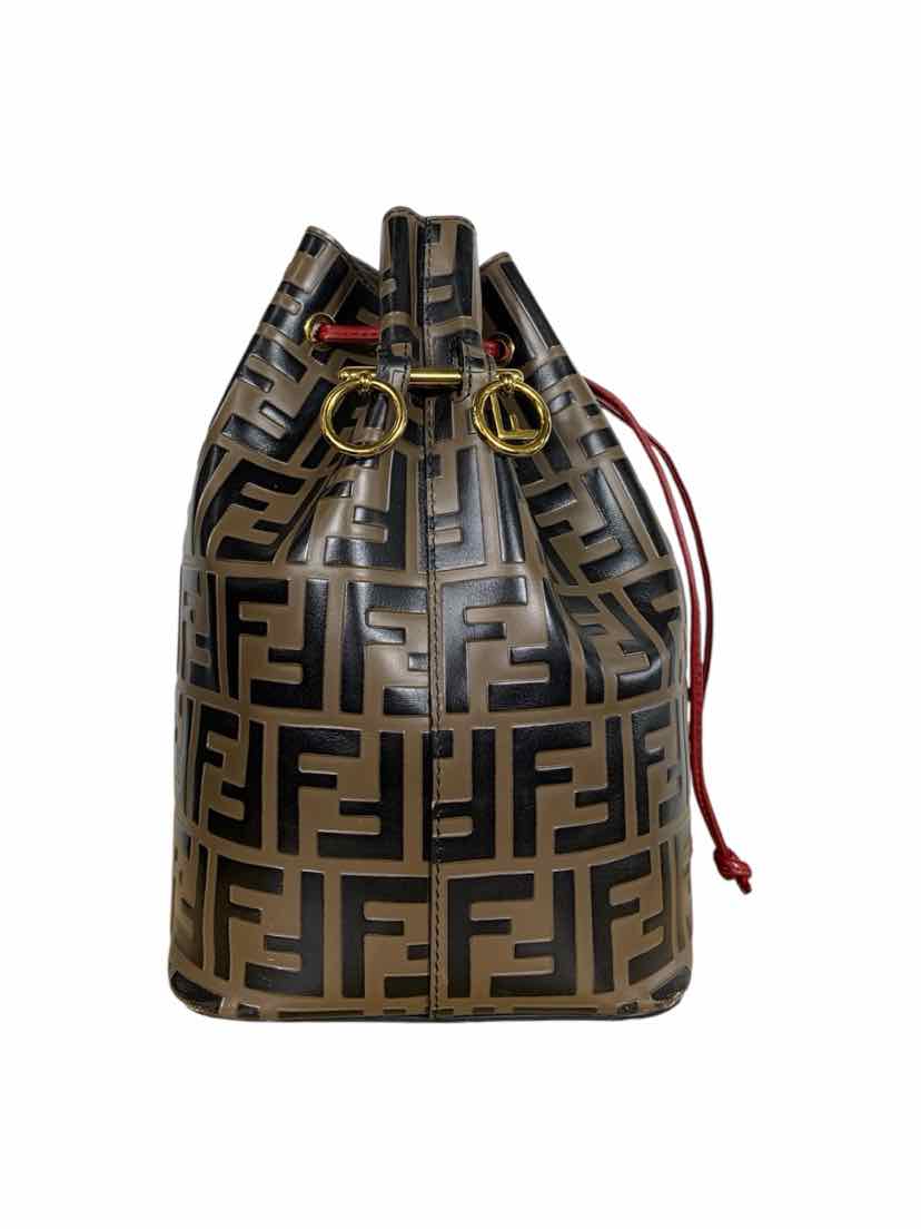 Fendi Mon Tresor Large FF Leather Bucket Bag - Image 2