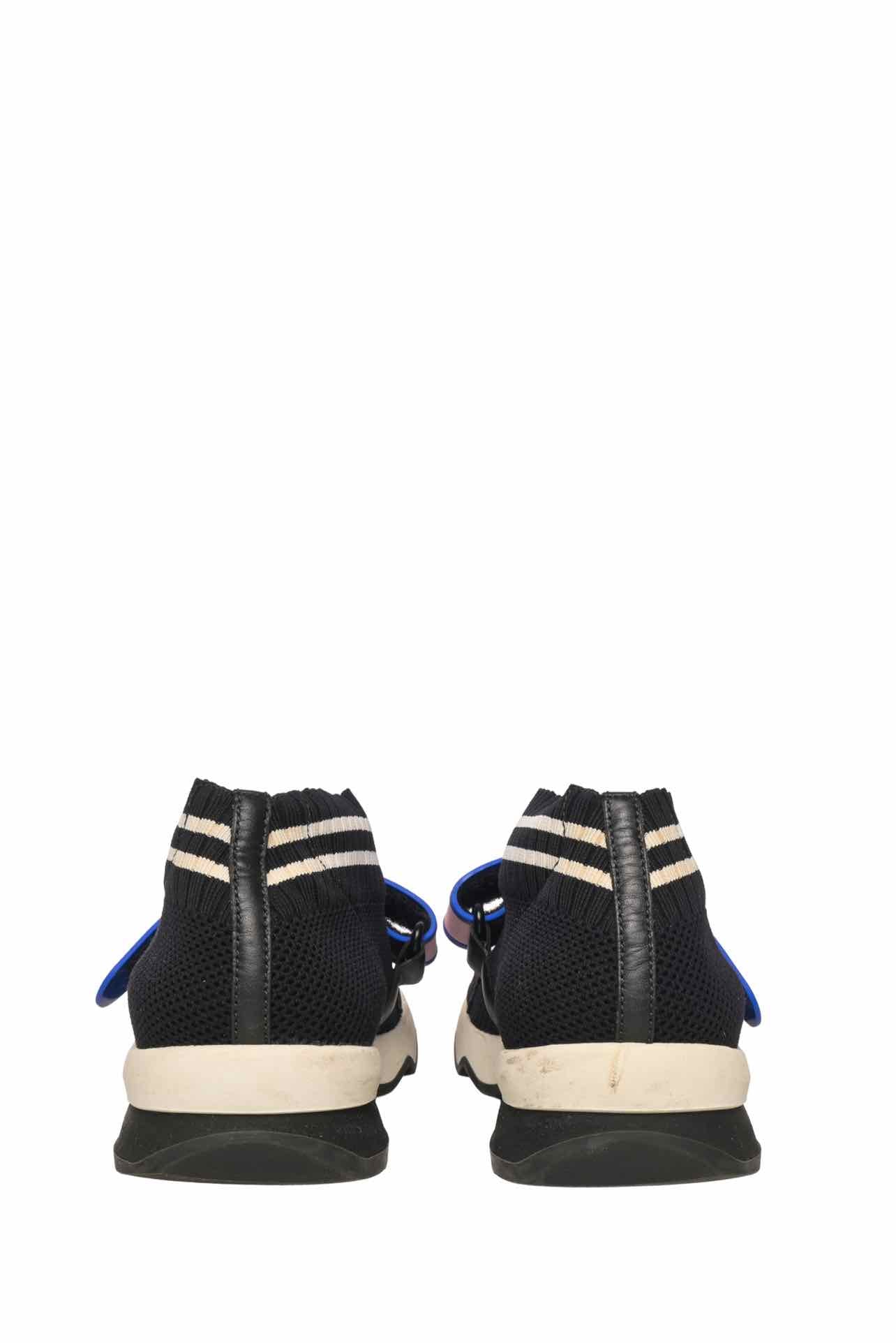 Fendi Size 37 "Fendi Love" Rockoko Sneaker - Image 5