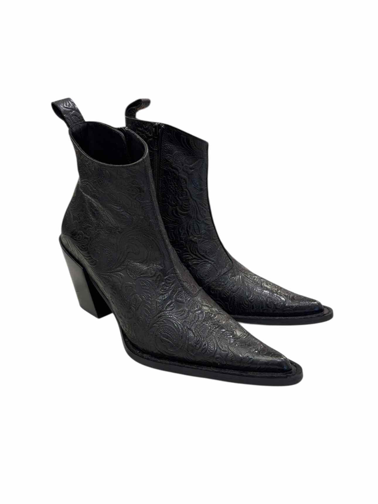 Fluevog Size 7 Western Punk Joan Asymmetrical Ankle Boots - Image 2