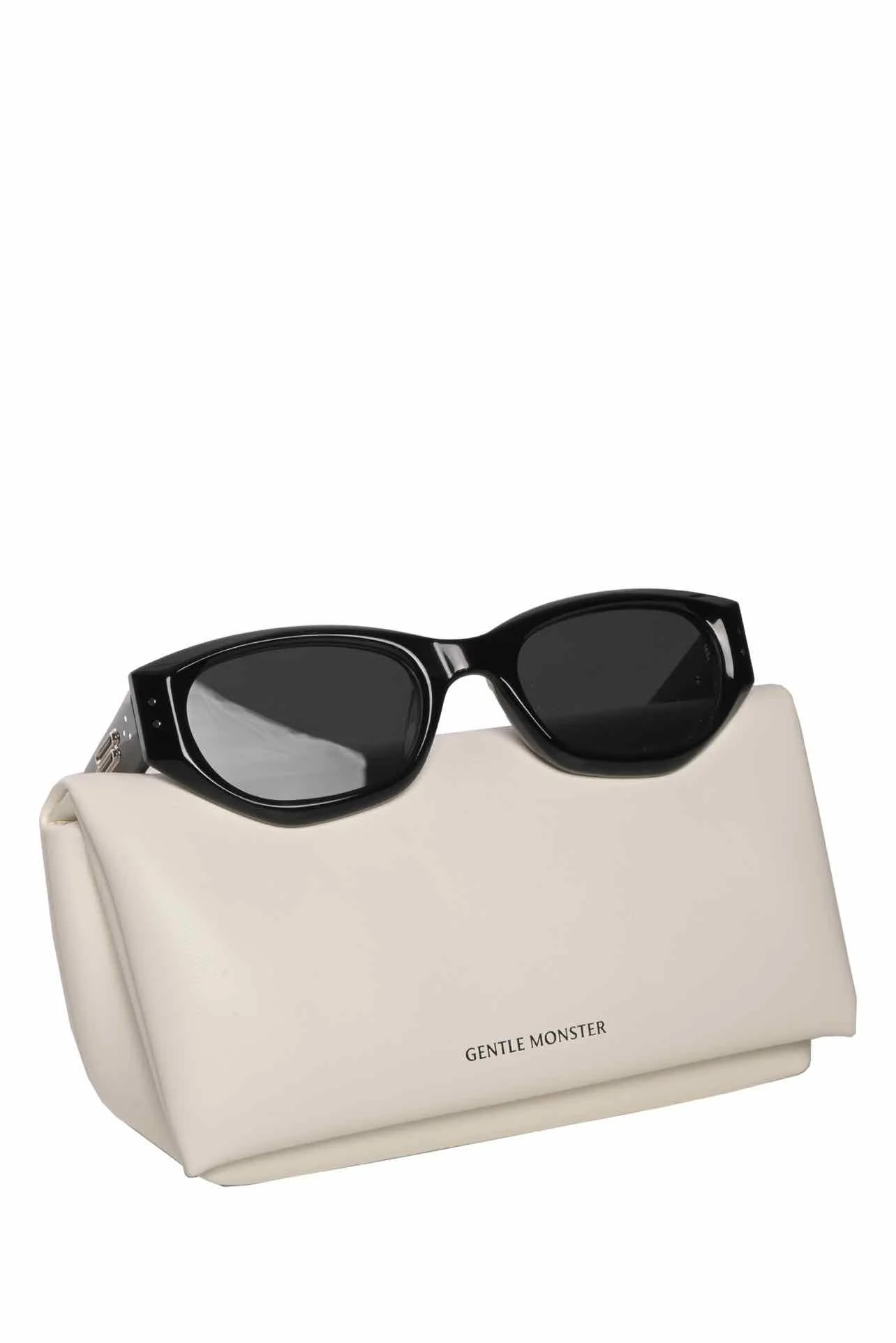 Gentle Monster Benven 01 Sunglasses - Image 5