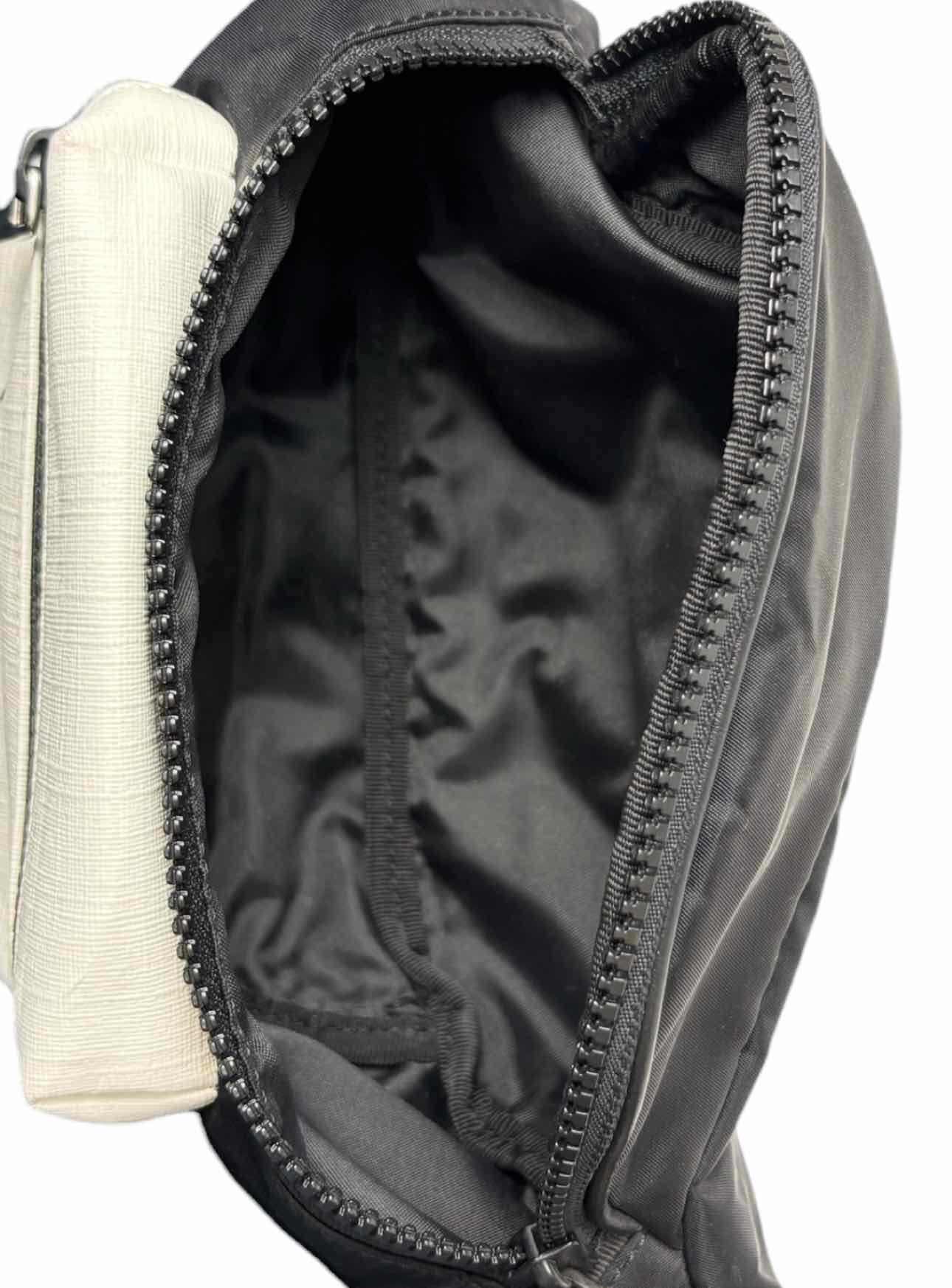 Givenchy Logo Glow In The Dark Belt Bag - Image 6