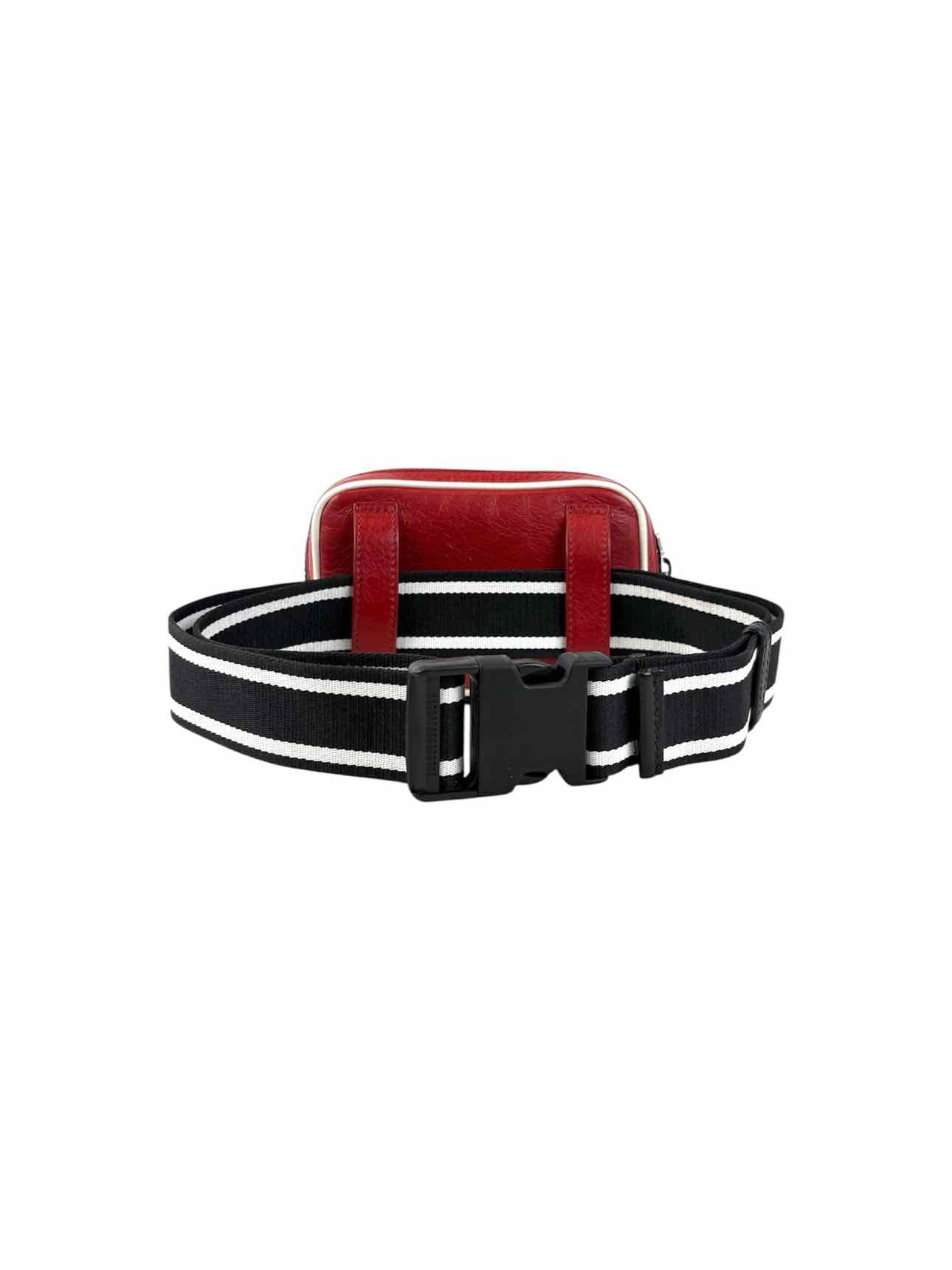 Givenchy MC3 Belt Bag - Image 3