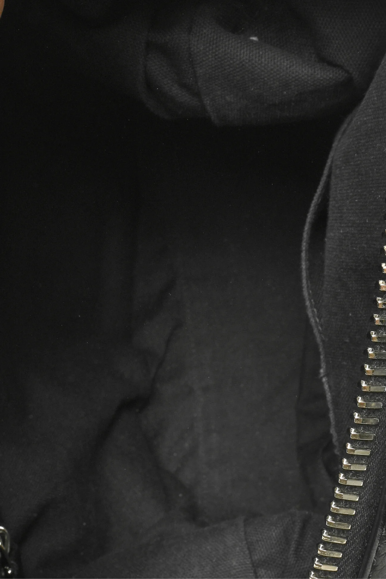 Givenchy Nightingale Grained Leather Bag - Image 7