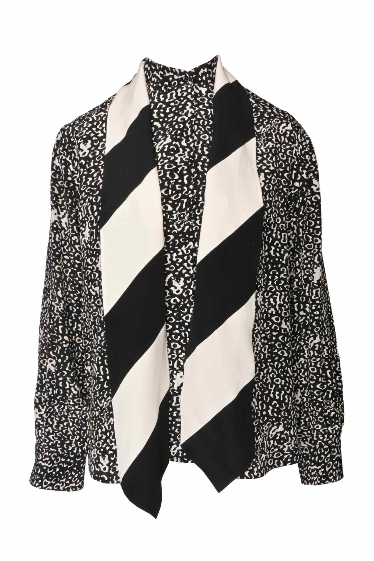 Givenchy Size 38 Printed Silk Blouse