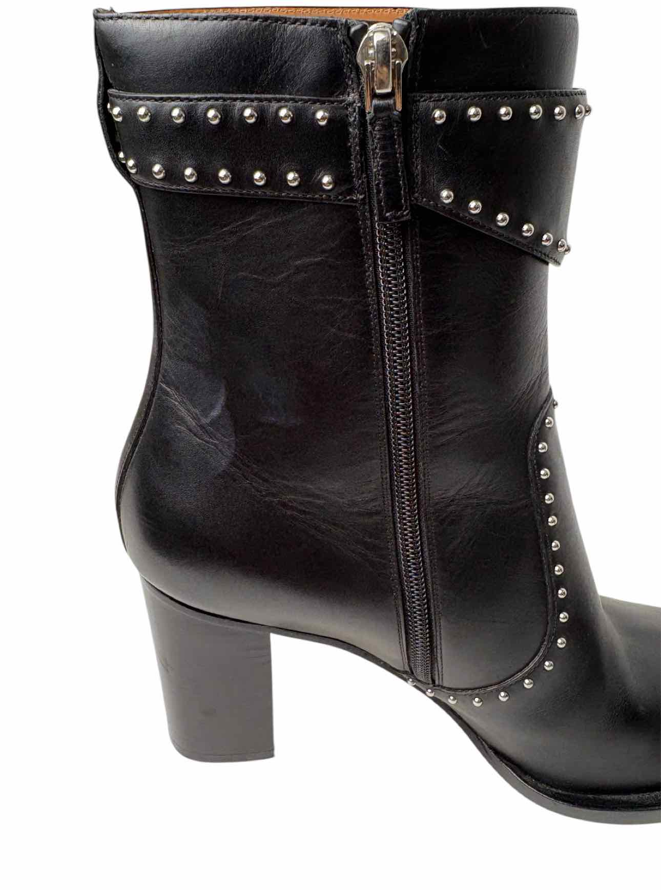 Givenchy Size 39.5 Elegant  Studded Leather Ankle Boots - Image 10