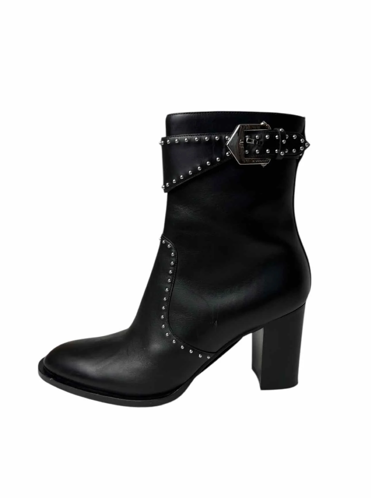 Givenchy Size 39.5 Elegant  Studded Leather Ankle Boots - Image 3