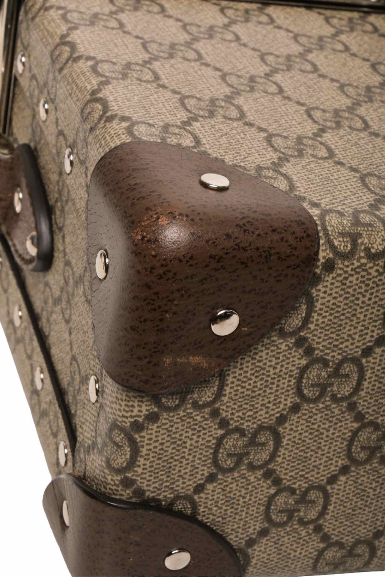Gucci GG Supreme Globe Trotter Beauty Case - Image 6