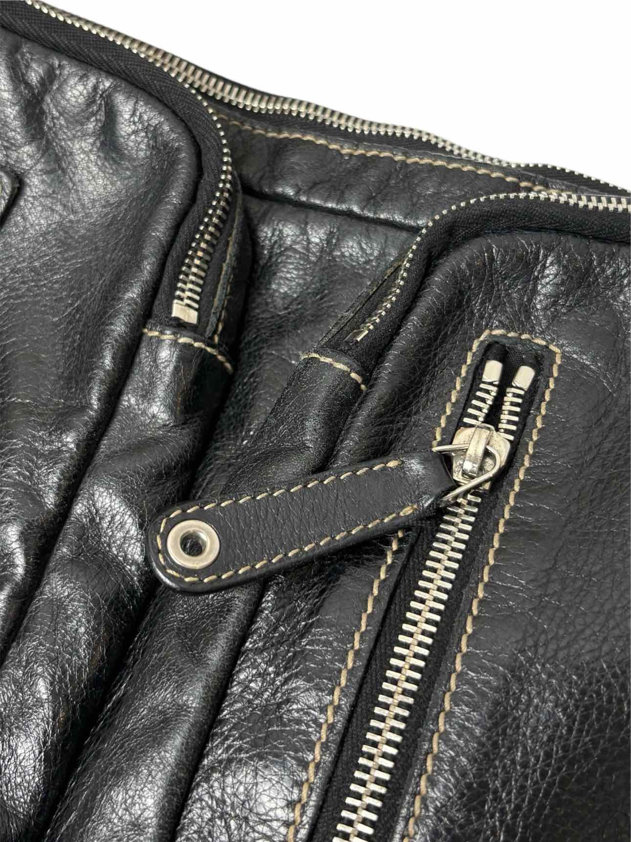 Gucci Leather Cargo Pocket Crossbody - Image 11
