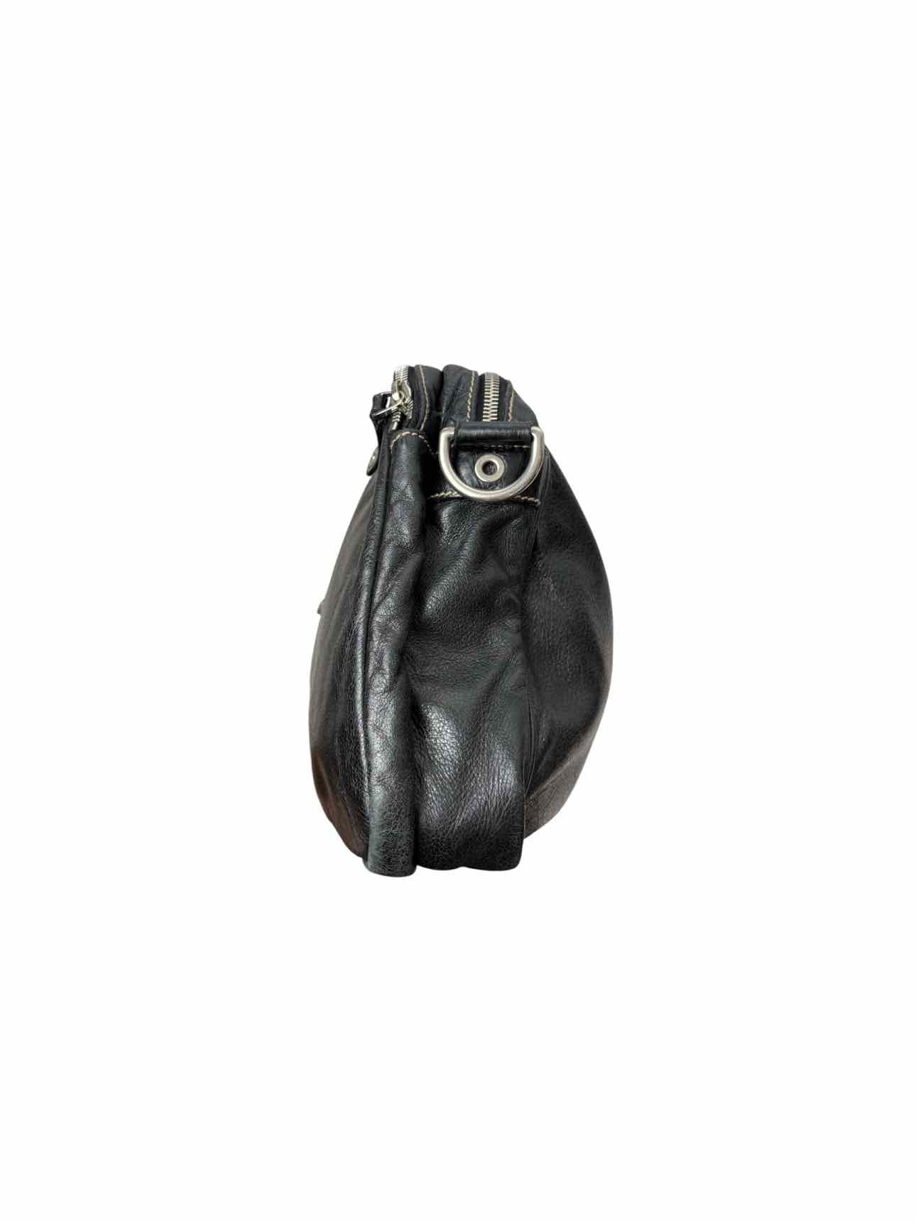 Gucci Leather Cargo Pocket Crossbody - Image 2