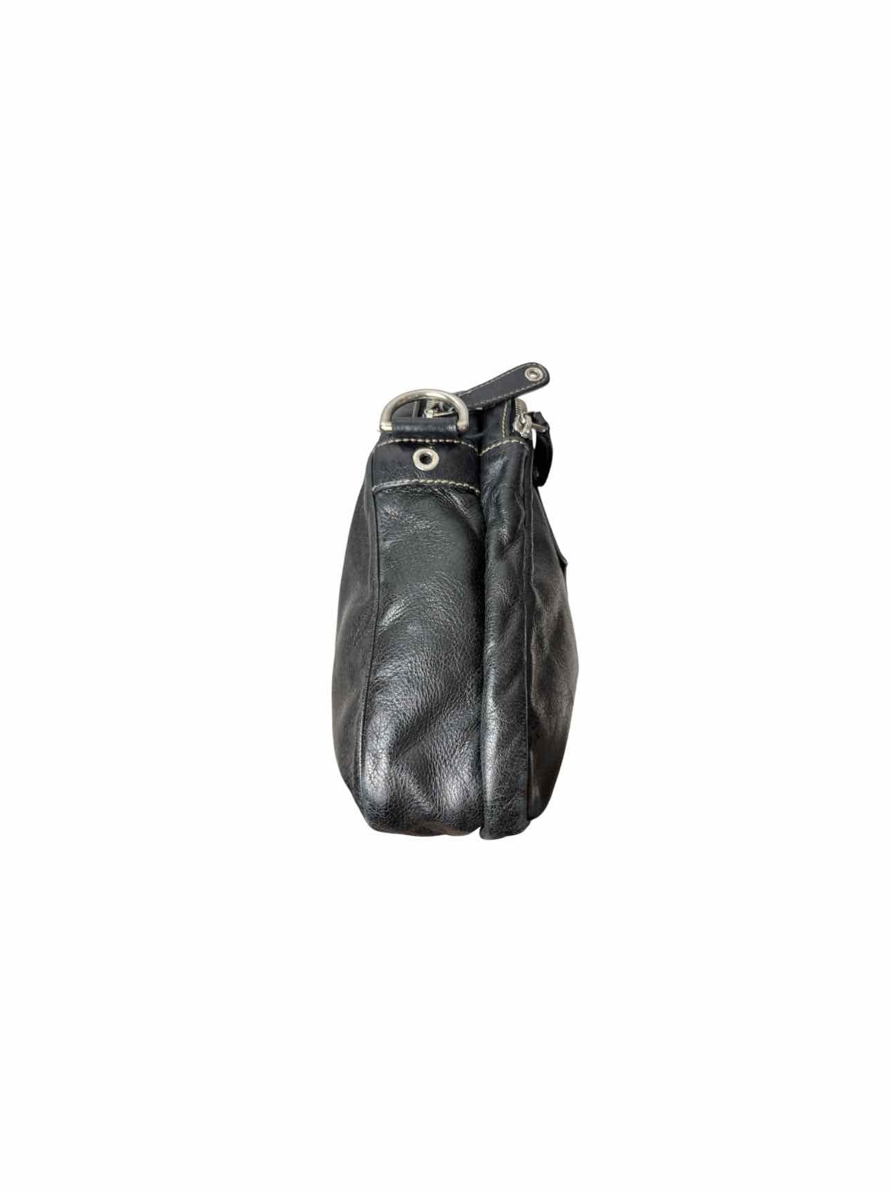 Gucci Leather Cargo Pocket Crossbody - Image 4