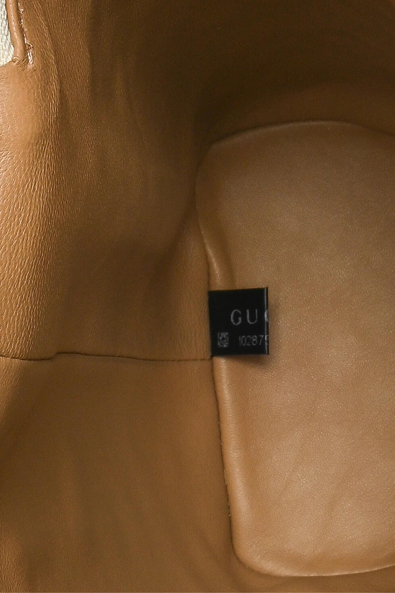 Gucci Quilted Leather Trapuntata Zumi Crossbody/Belt Bag - Image 7