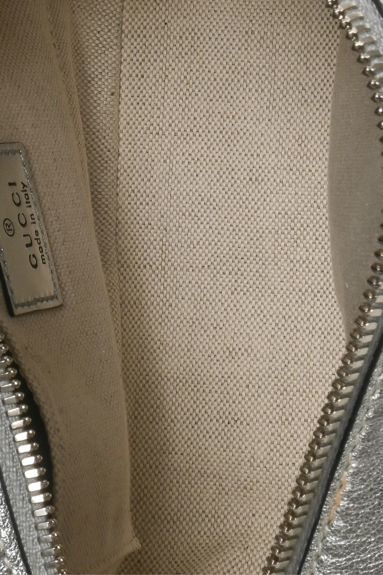 Gucci Quilted Metallic Leather Blondie Small Crossbody Shoulder Bag - Image 6