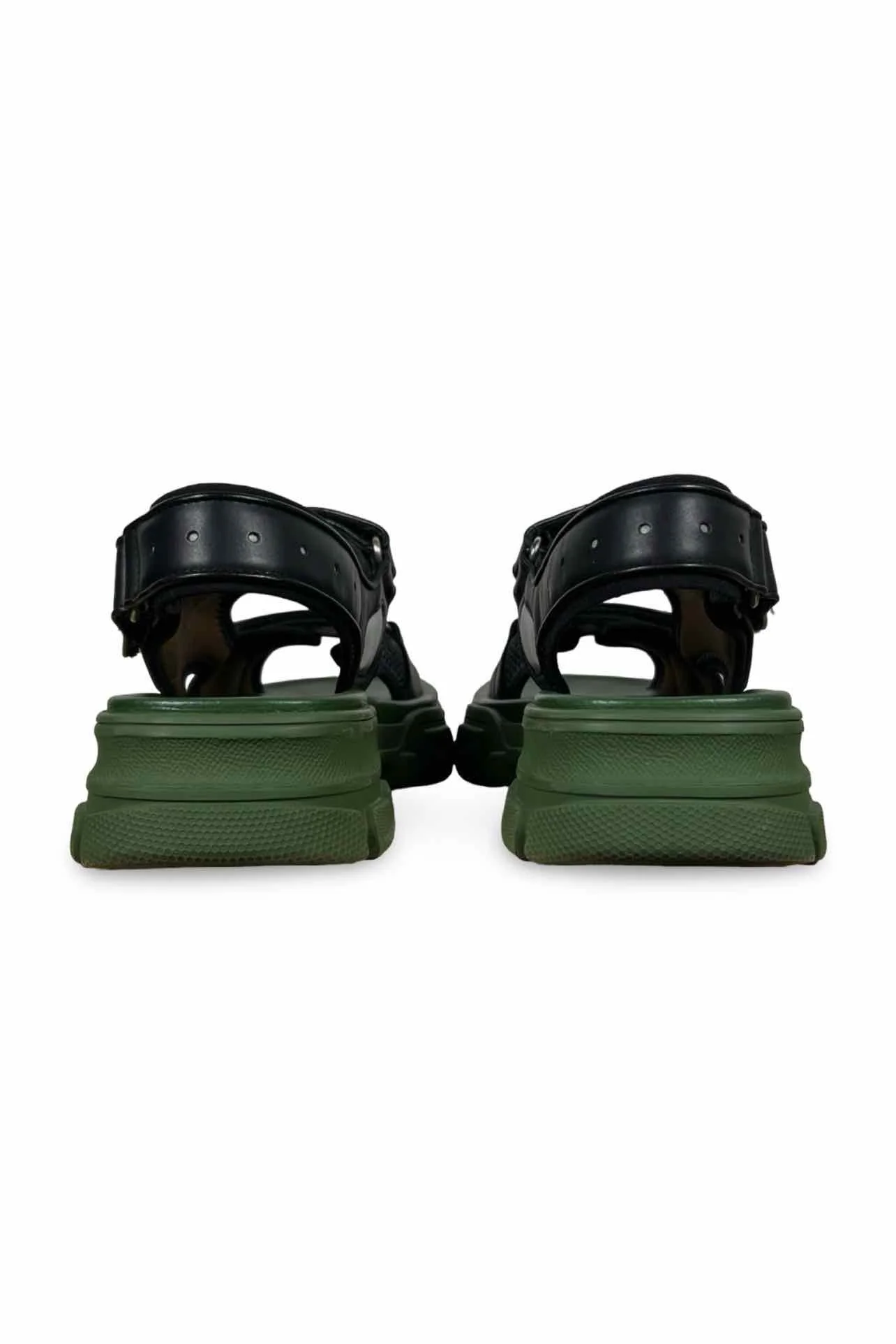 Gucci Size 38 Sandals - Image 4