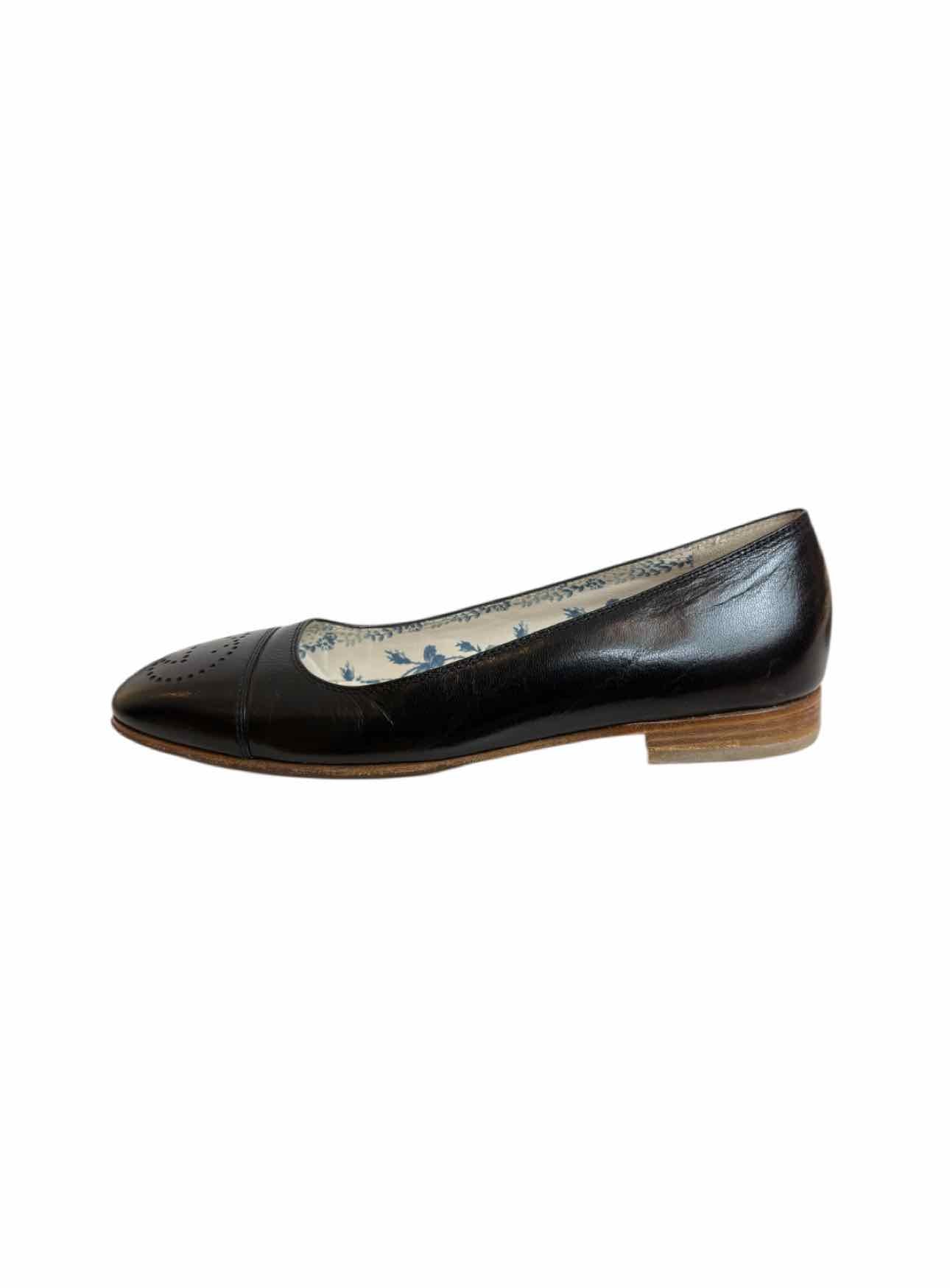 Gucci Size 39 Perforated GG Logo Flats - Image 3