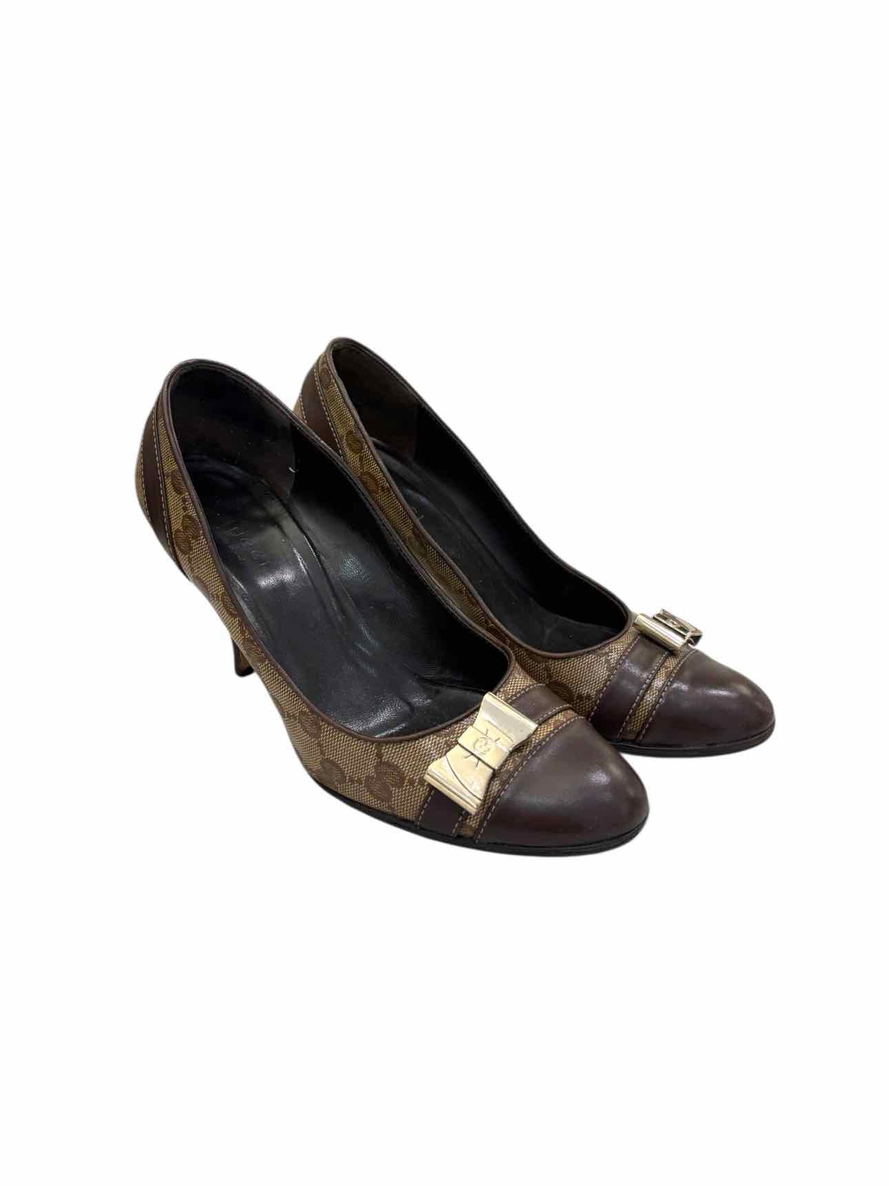 Gucci Size 6 GG Logo Coated Canvas & Leather Pumps - Image 2