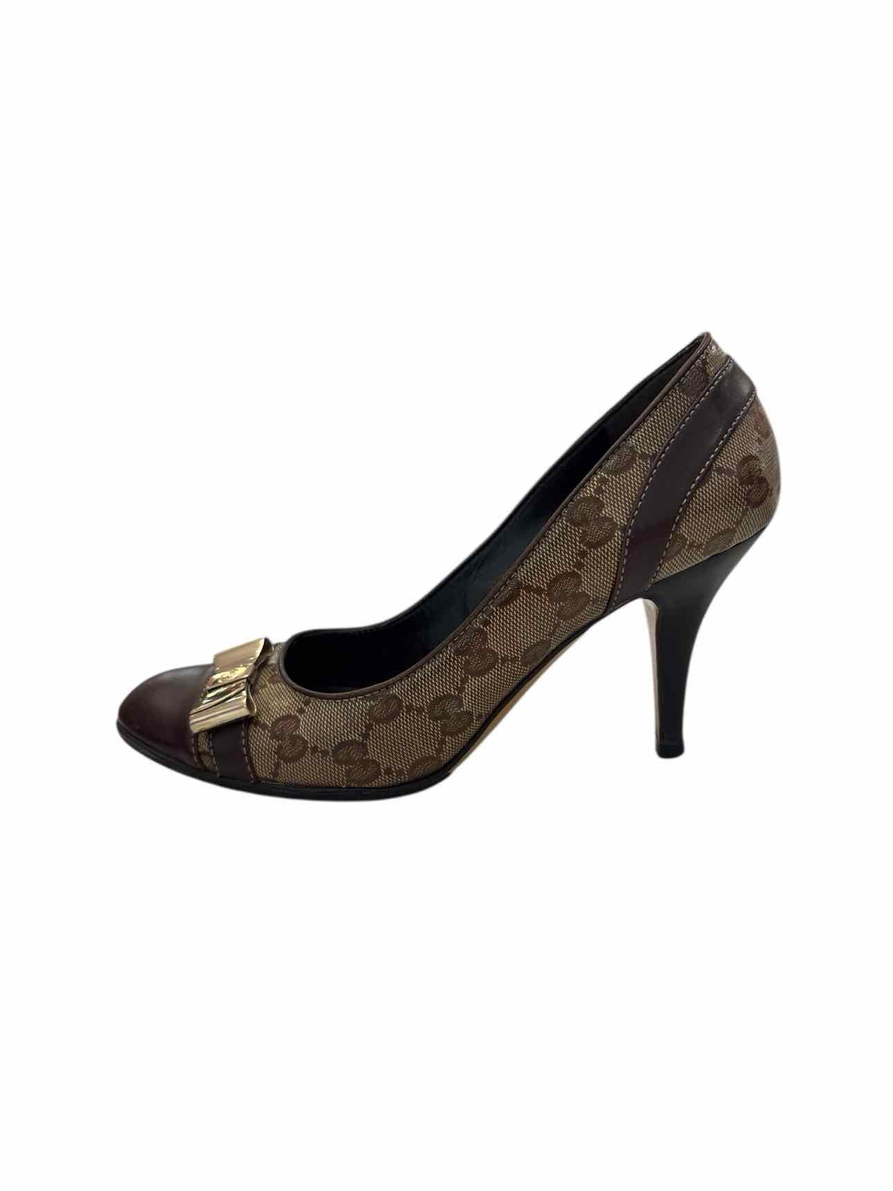 Gucci Size 6 GG Logo Coated Canvas & Leather Pumps - Image 3