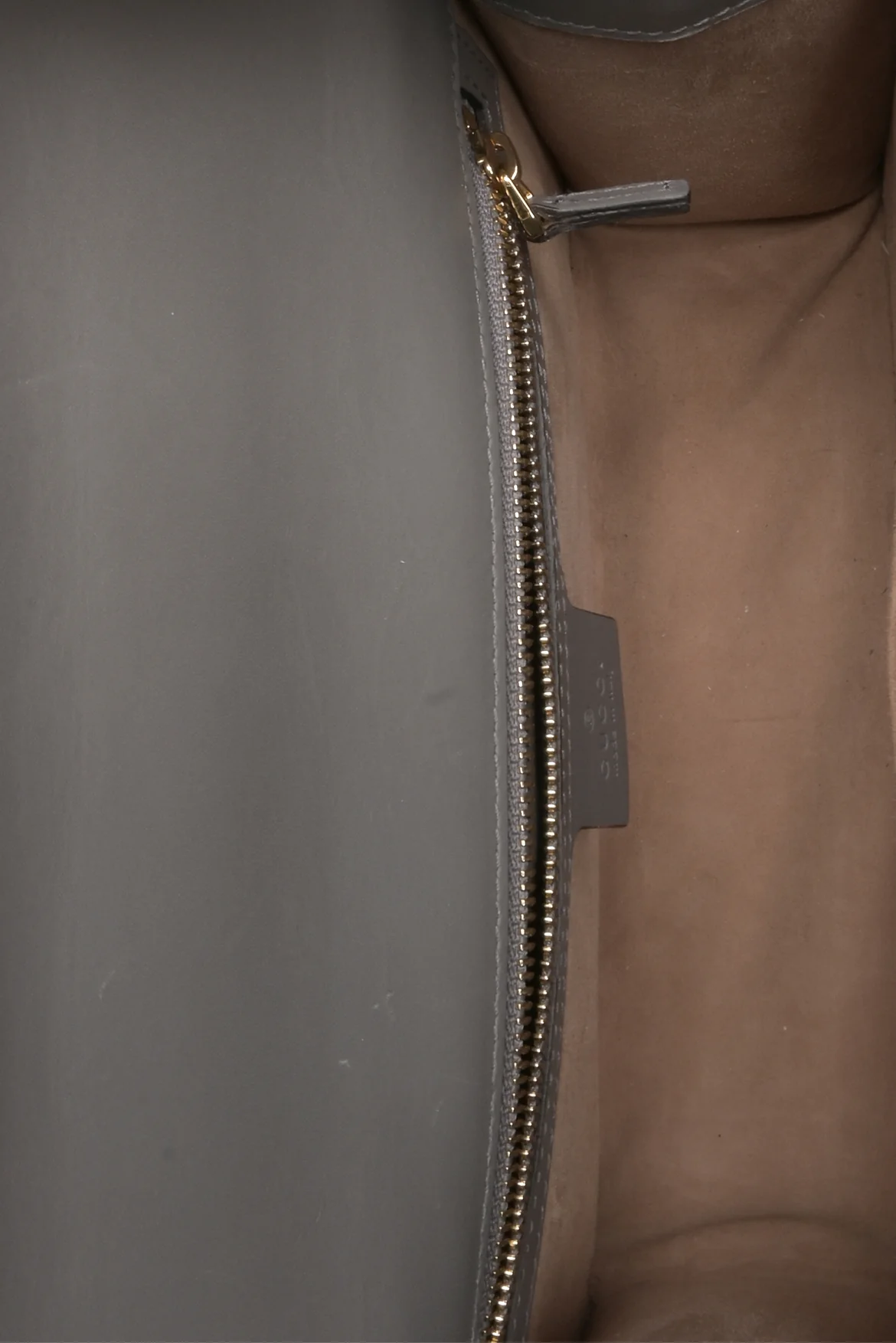 Gucci Small Sylvie Shoulder Bag - Image 8