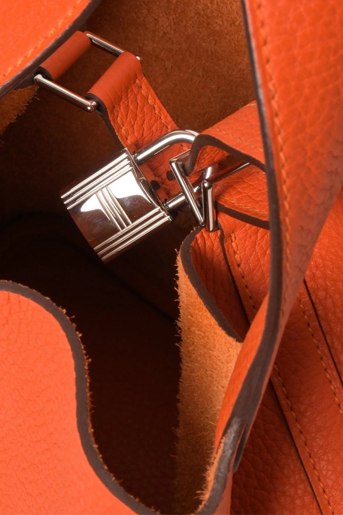 Hermes 2016 Taurillon Clemence Picotin Lock 18 PM - Image 5