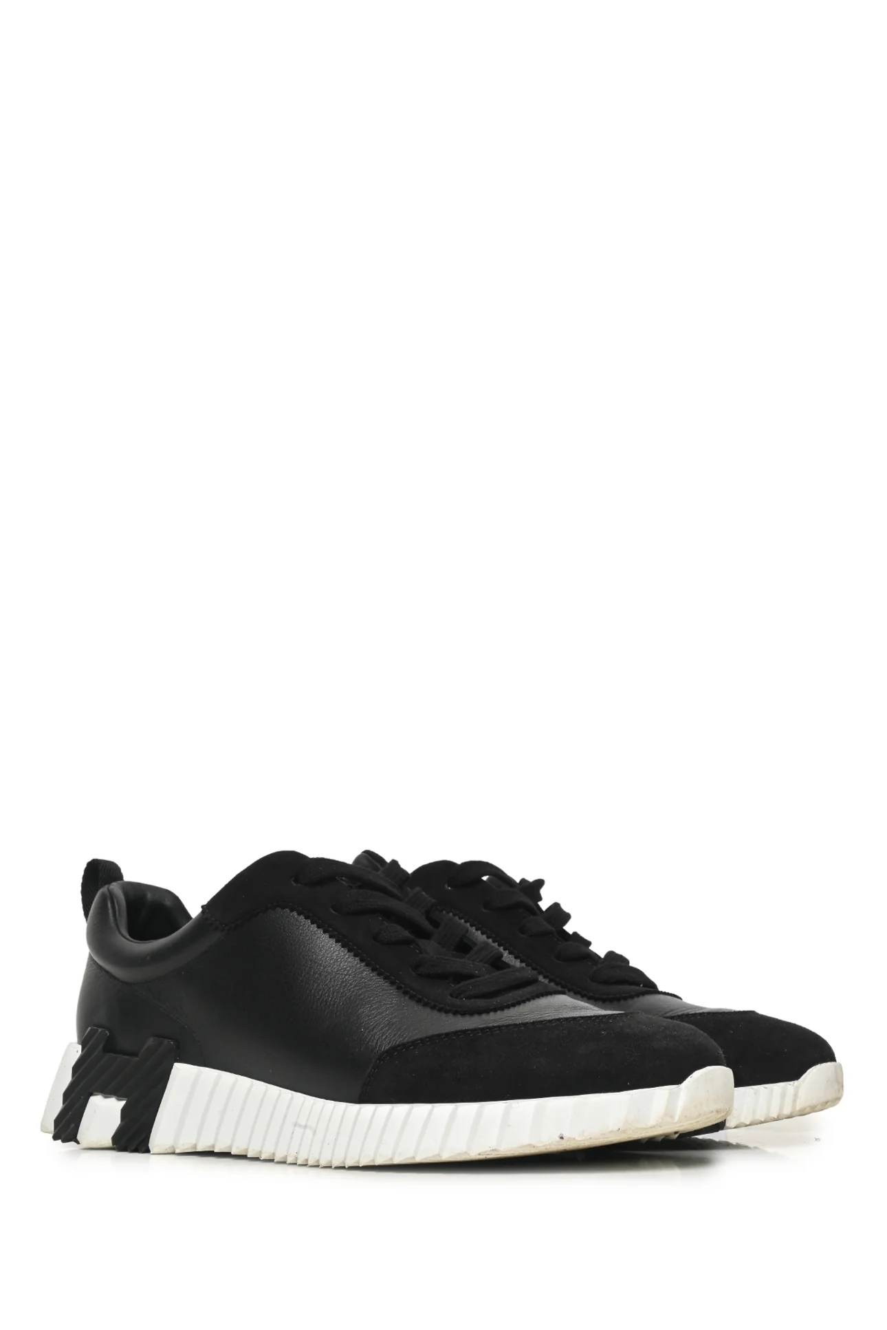 Hermes Size 38.5 Bouncing Sneaker - Image 2