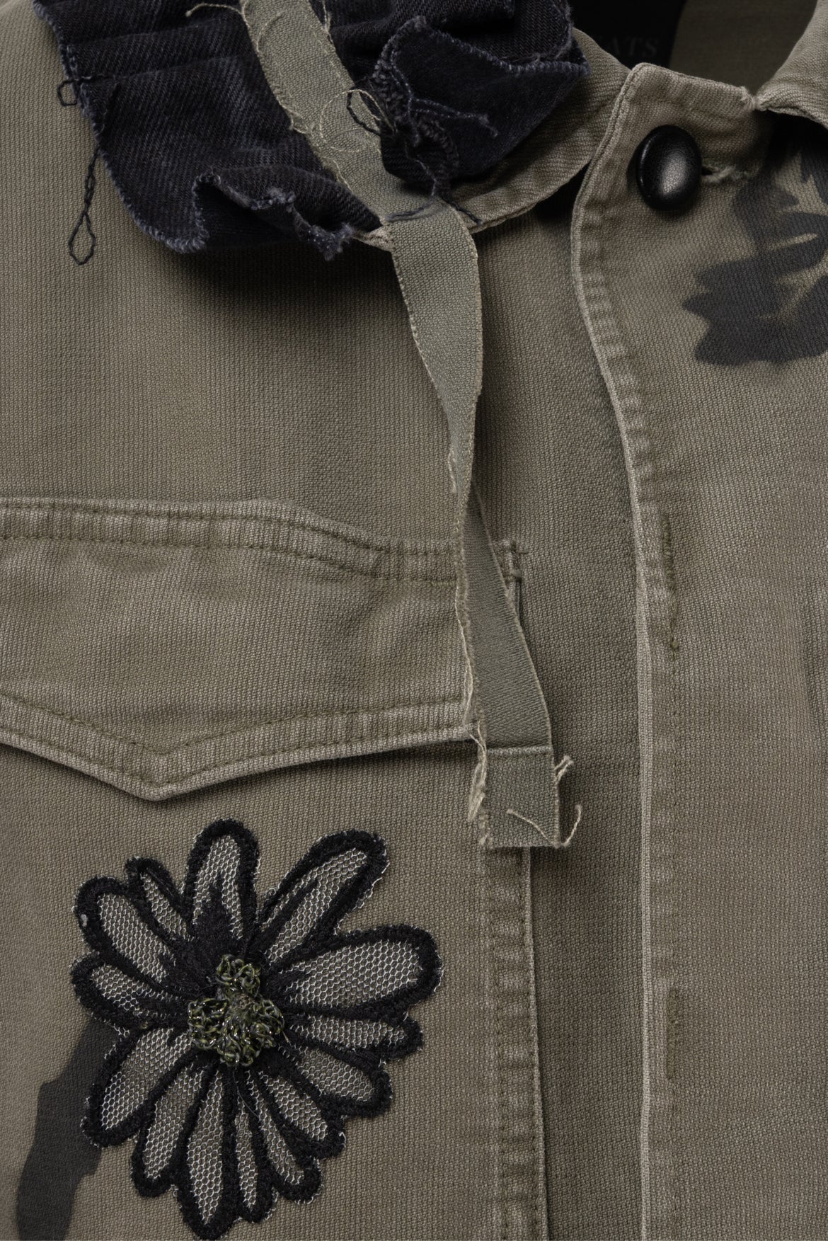 History Repeats Size 1 Jacket - Image 3