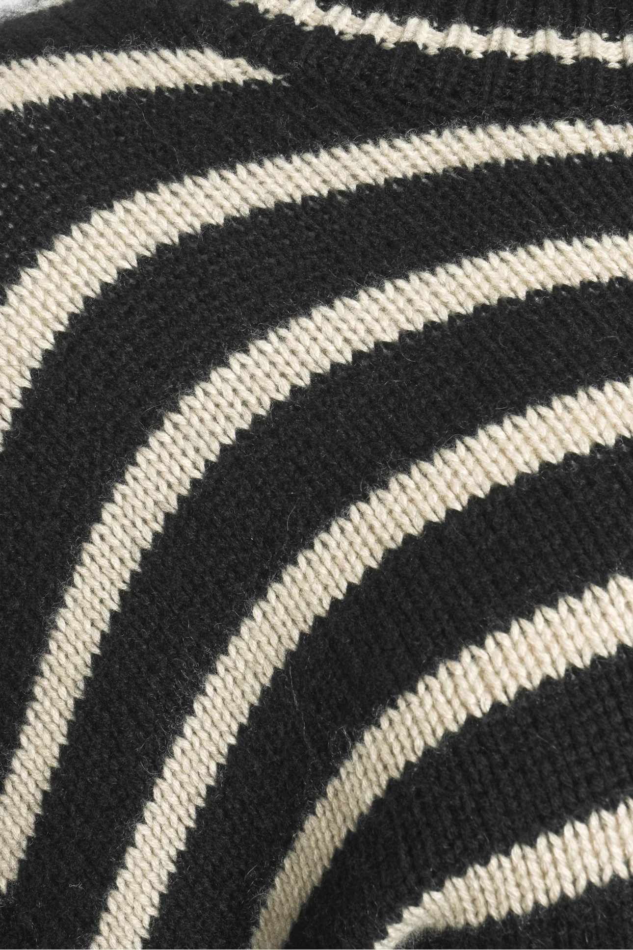 Lisa Yang Size 2 Striped Cashmere Sweater - Image 3