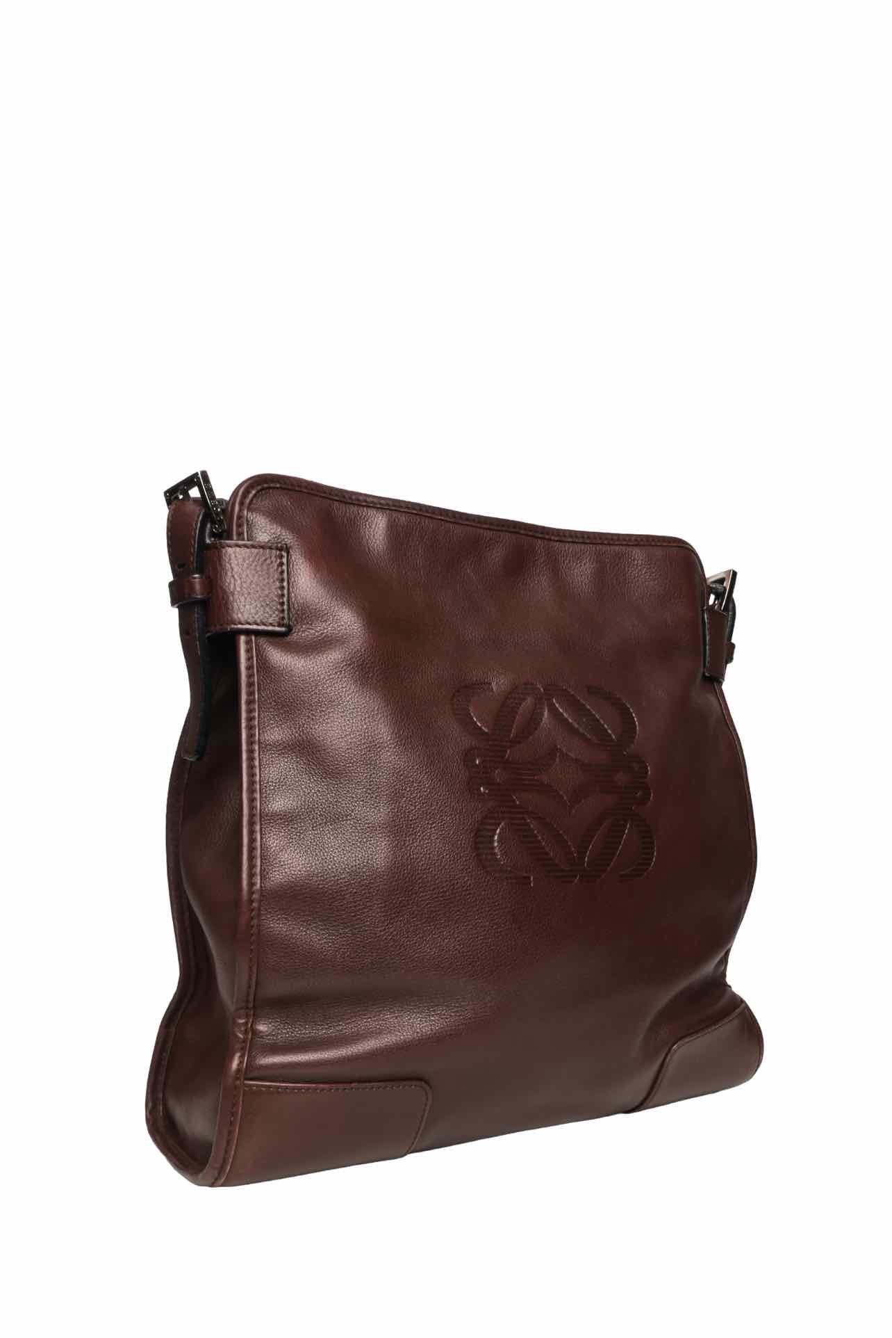 Loewe Amazon Anagram Shoulder Bag - Image 2