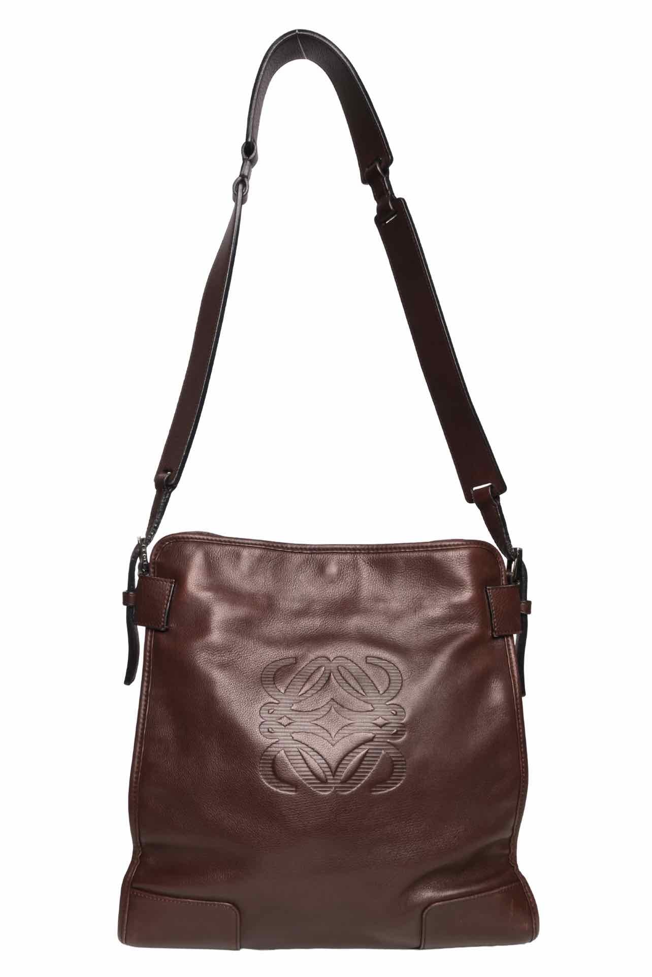 Loewe Amazon Anagram Shoulder Bag - Image 6