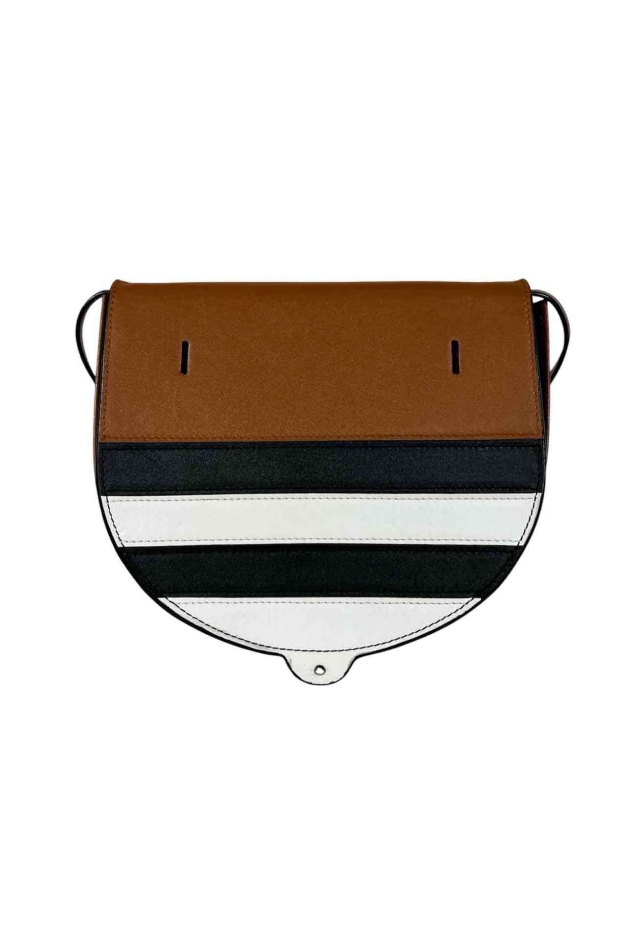 Loewe Mini Duo Heel Saddle Crossbody - Image 3
