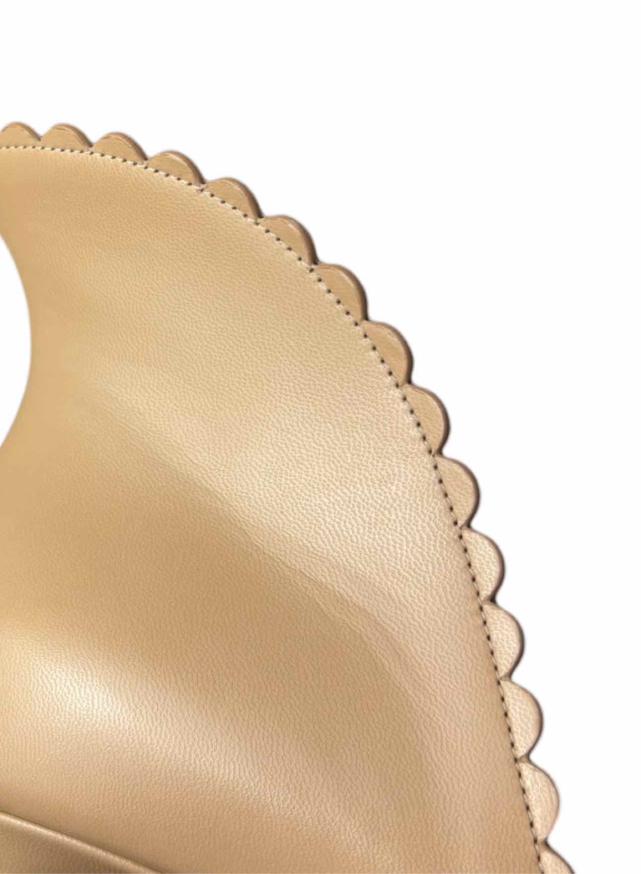 Louboutin Size 38.5 Pijonina Scalloped Leather Pumps - Image 6