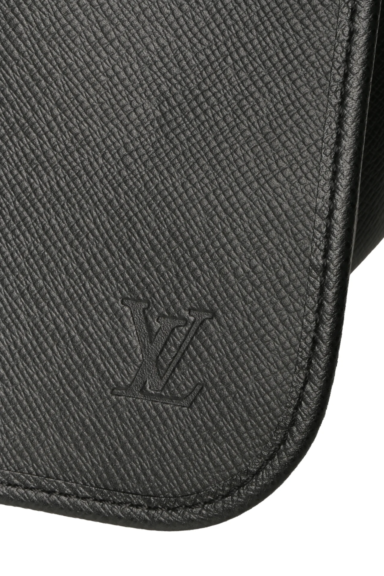Louis Vuitton 2010 Ardoise Taiga Leather Andrei Messenger Bag - Image 3