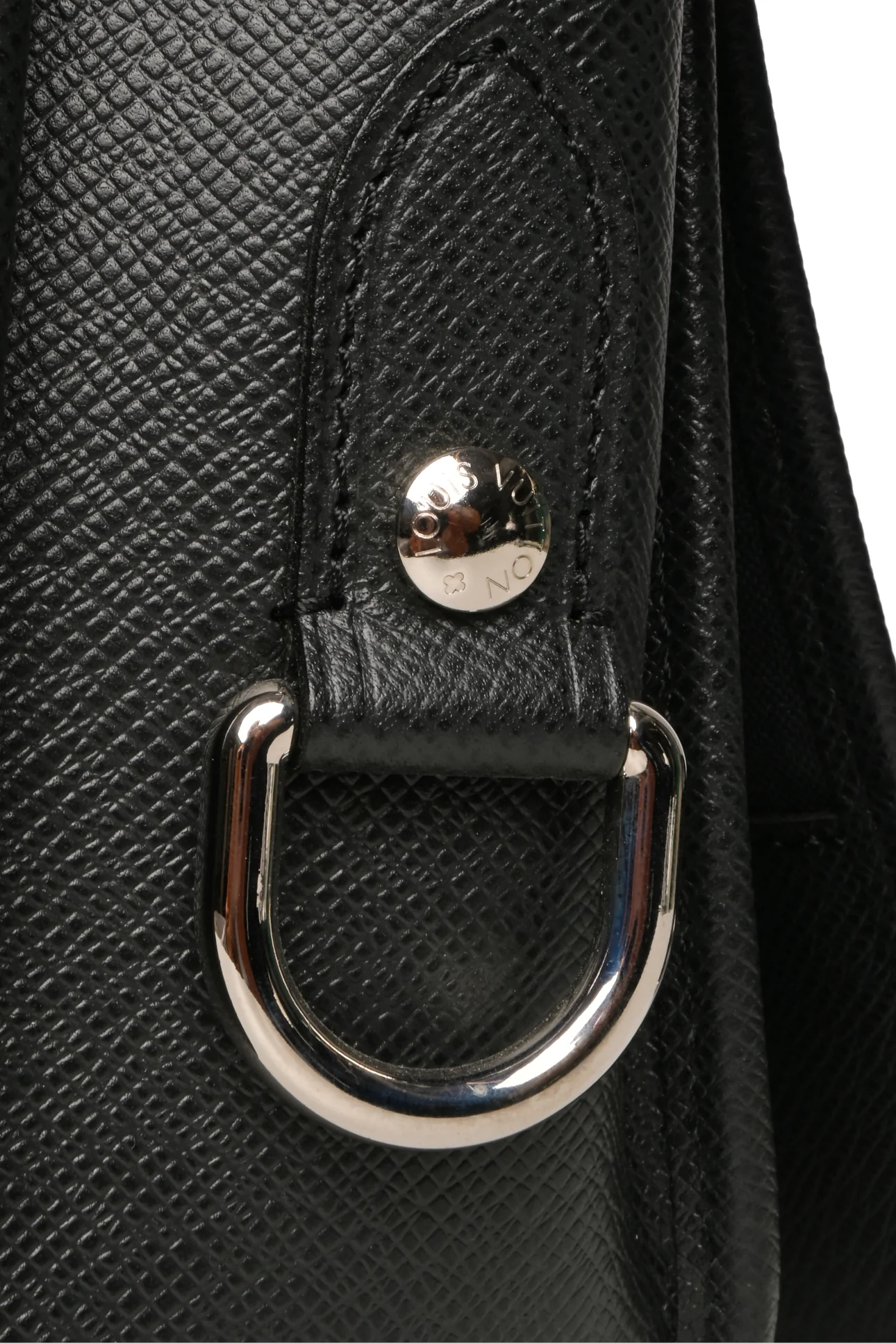 Louis Vuitton 2010 Ardoise Taiga Leather Andrei Messenger Bag - Image 5