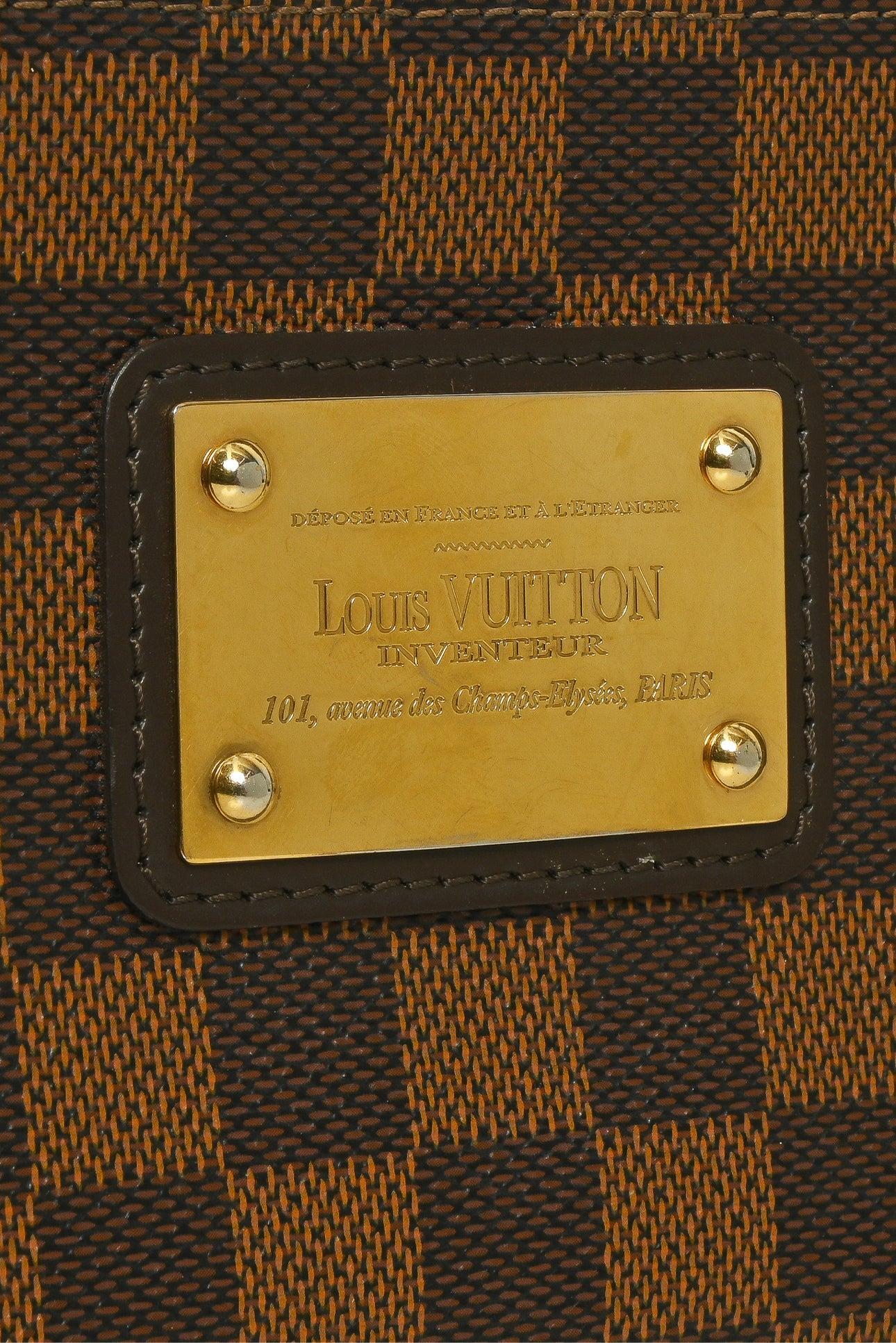 Louis Vuitton 2010 Damier Eva Pochette Purse - Image 6