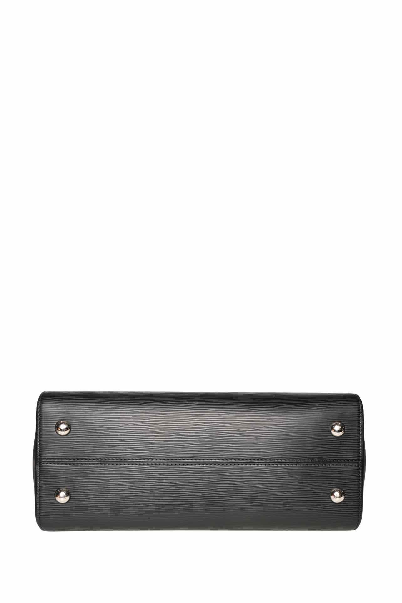 Louis Vuitton 2016 Epi Leather Soufflot MM Bag - Image 4