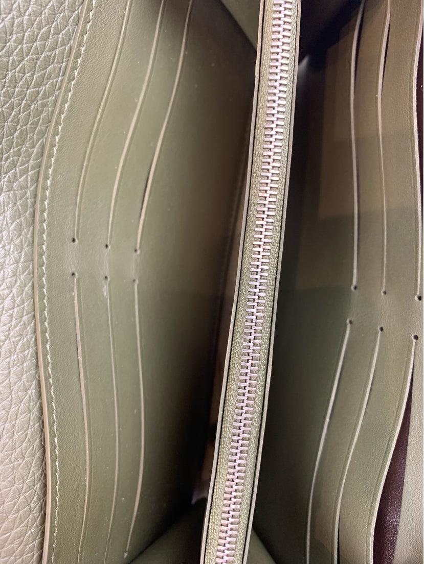 Louis Vuitton 2019 Taurillon Leather Capucines Python Wallet - Image 6