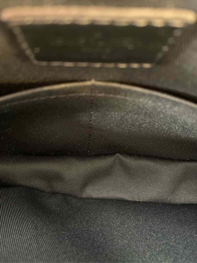 Louis Vuitton Crossbody - Image 7